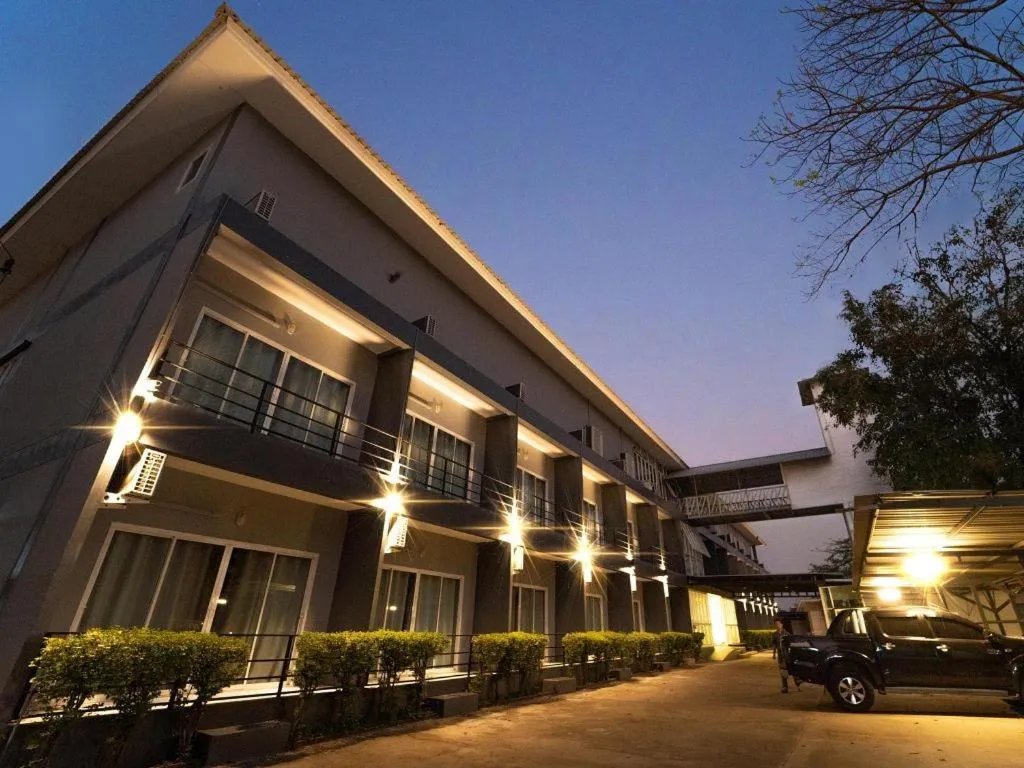 B2 Nakhon Sawan Boutique & Budget Hotel