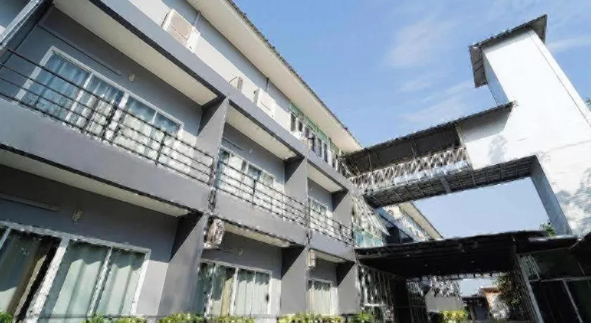 B2 Nakhon Sawan Boutique & Budget Hotel