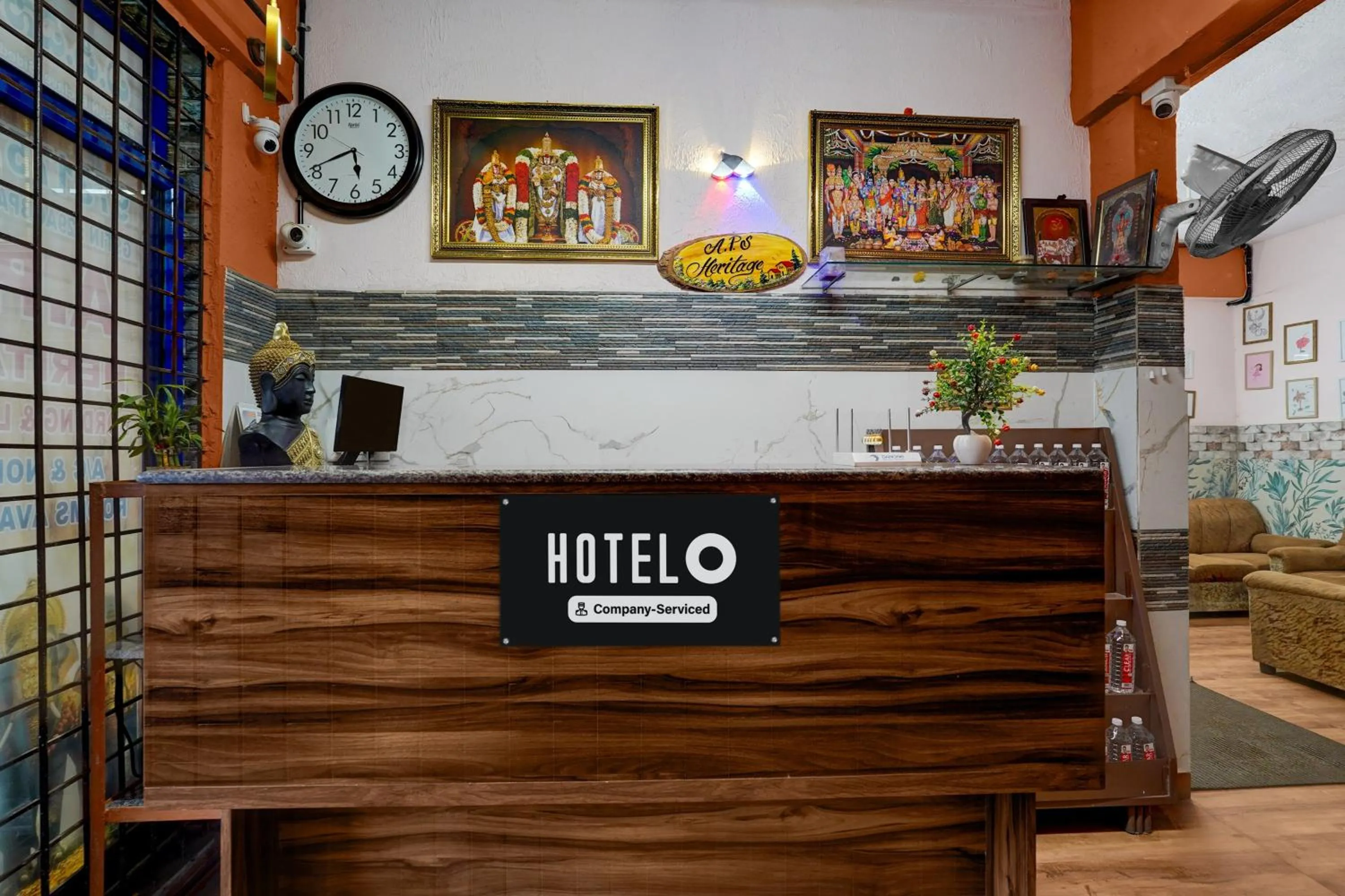 Lobby or reception in Super Hotel O Diamond Street Bangalore Formerly Sri Sai Guru Comfort