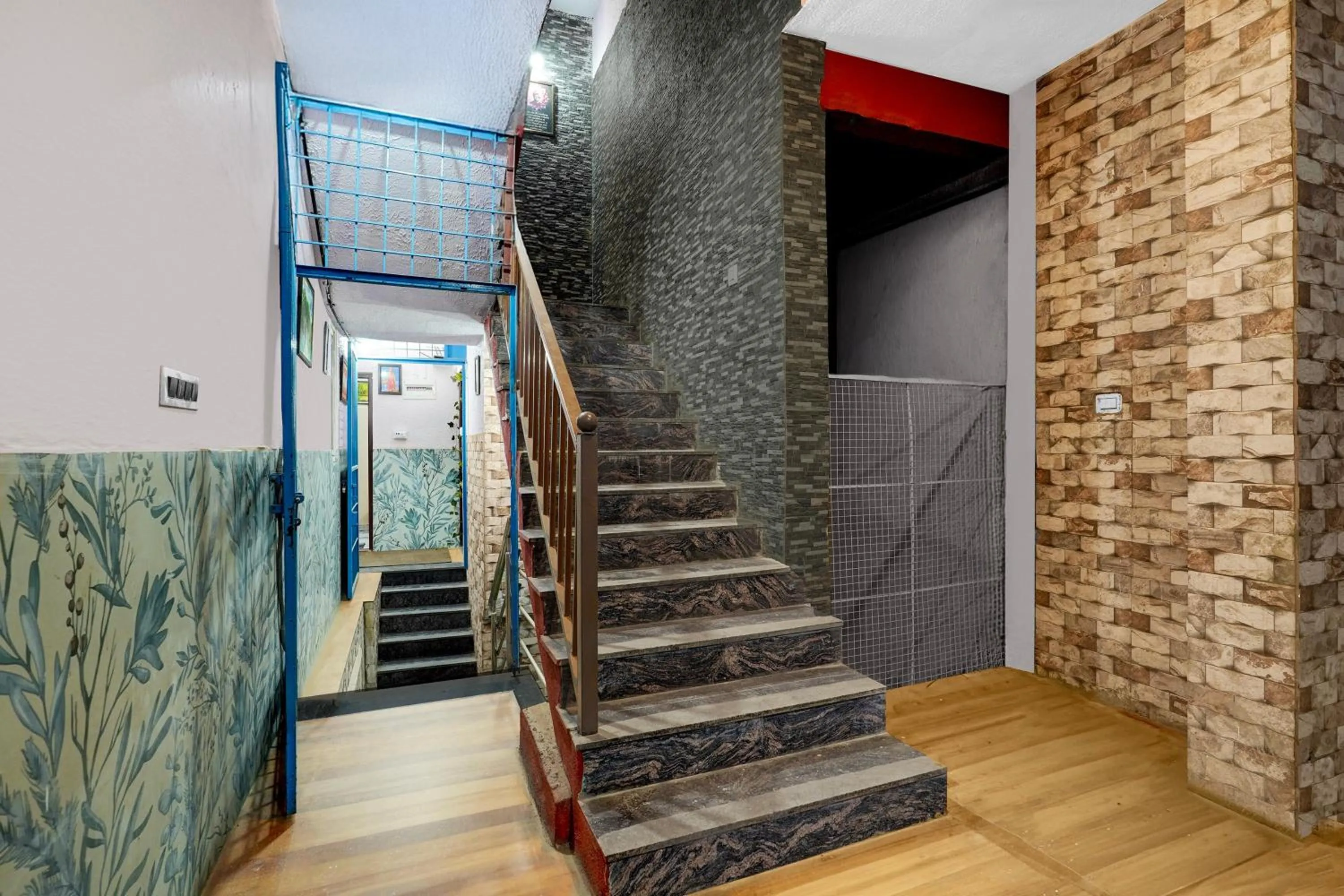 Lobby or reception in Super Hotel O Diamond Street Bangalore Formerly Sri Sai Guru Comfort