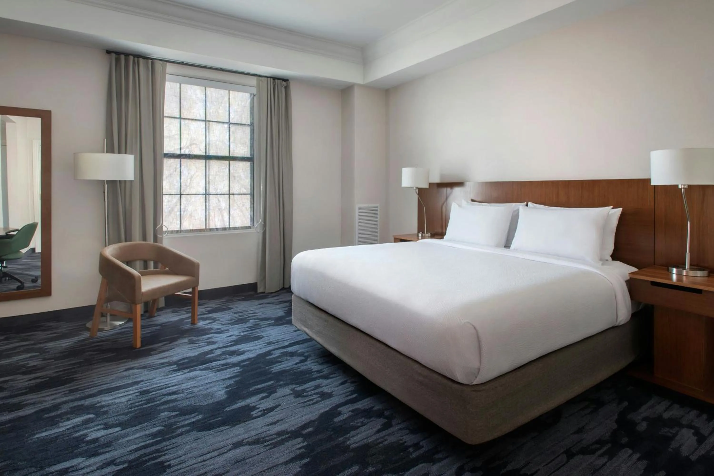 Photo of the whole room, Bed in Fairfield Inn & Suites by Marriott Albany Downtown