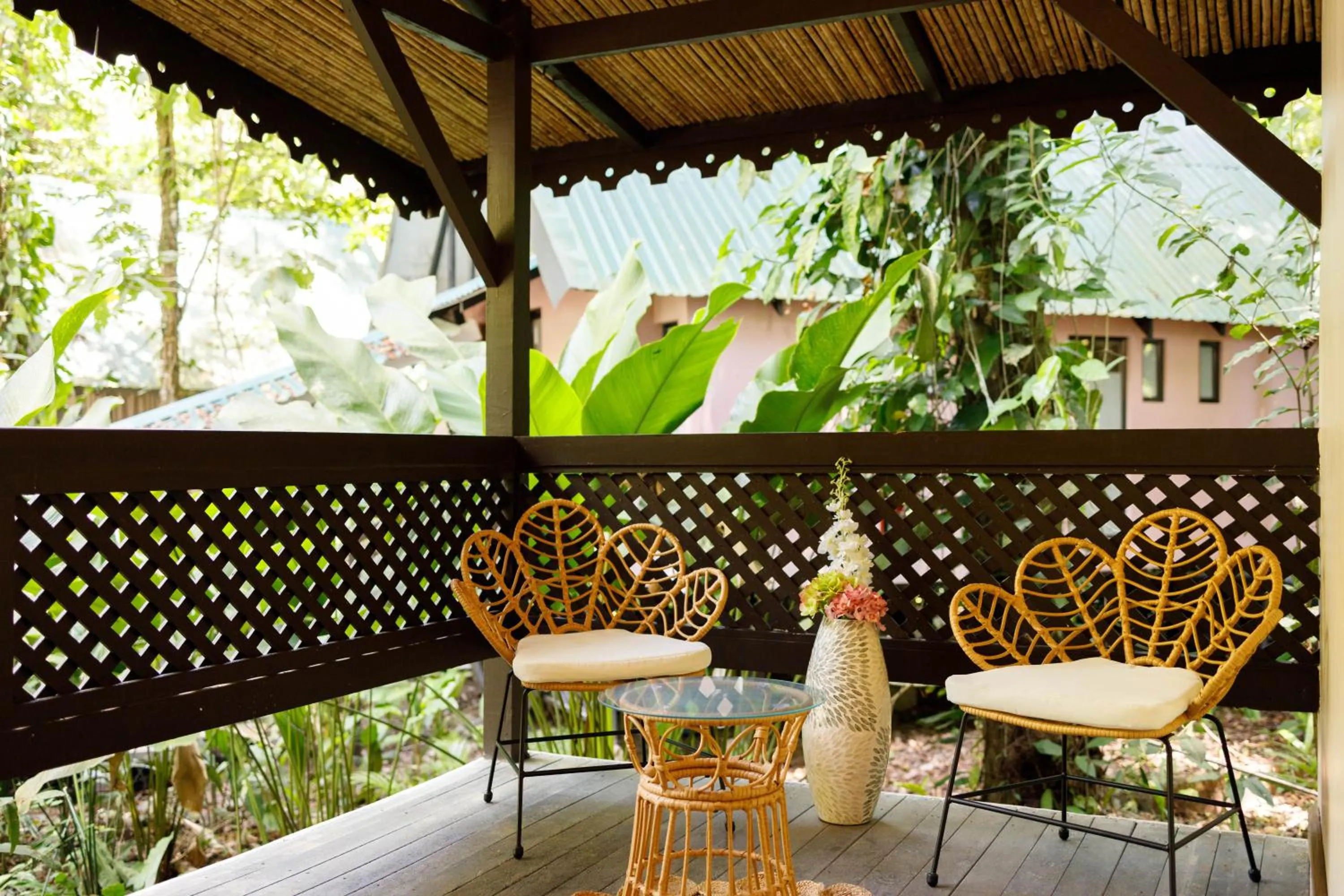 Garden in Almonds & Corals Boutique Hotel