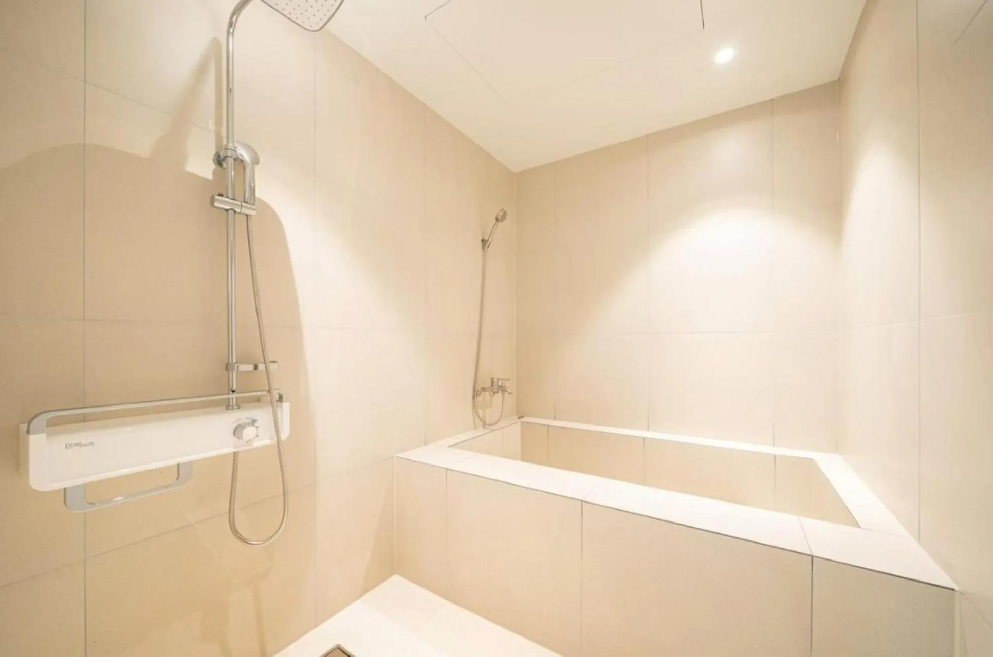 Hound Hotel Jeonju Deokjin