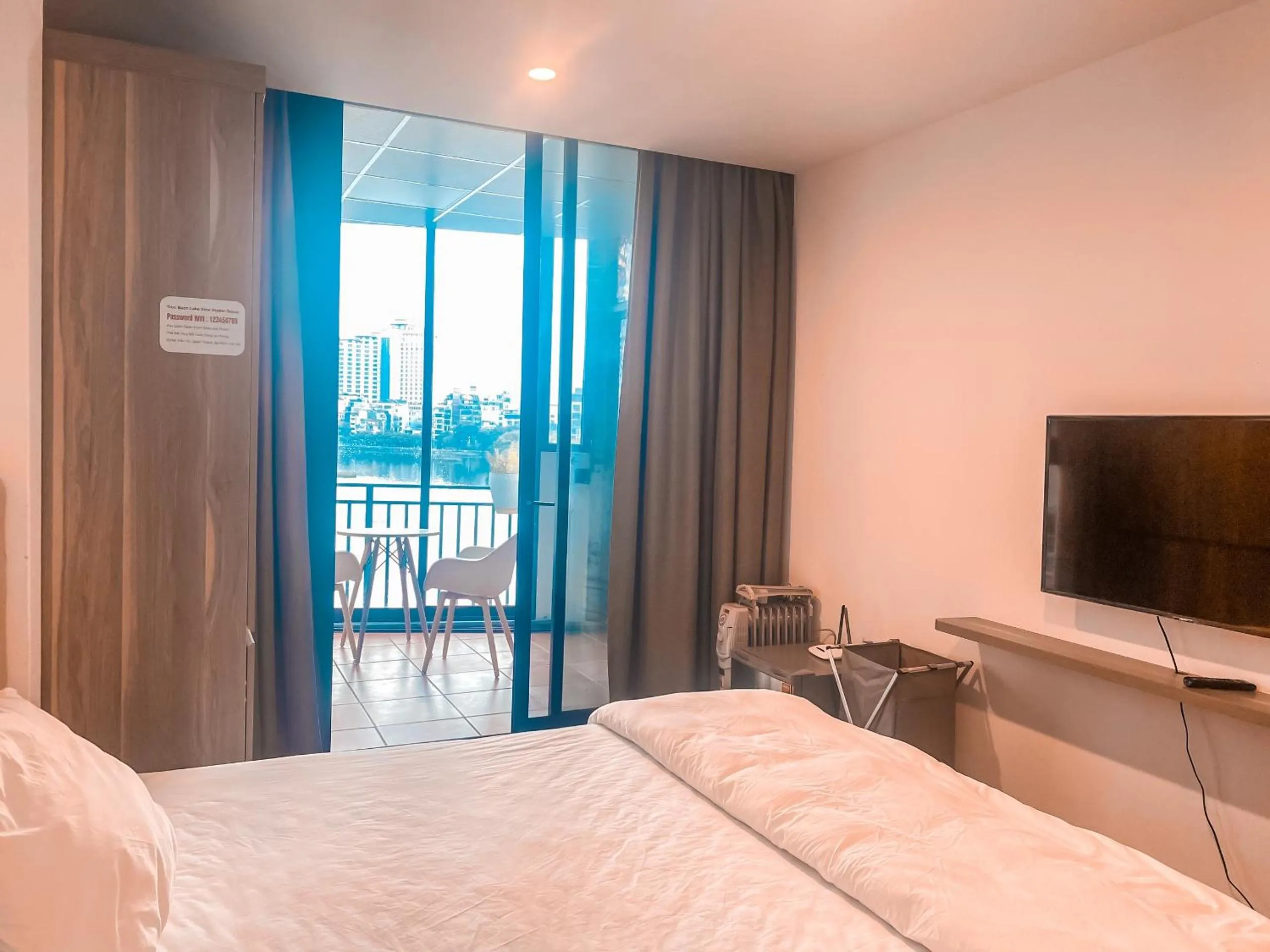 Bed in WINDY LAKEVIEW STUDIO HA NOI