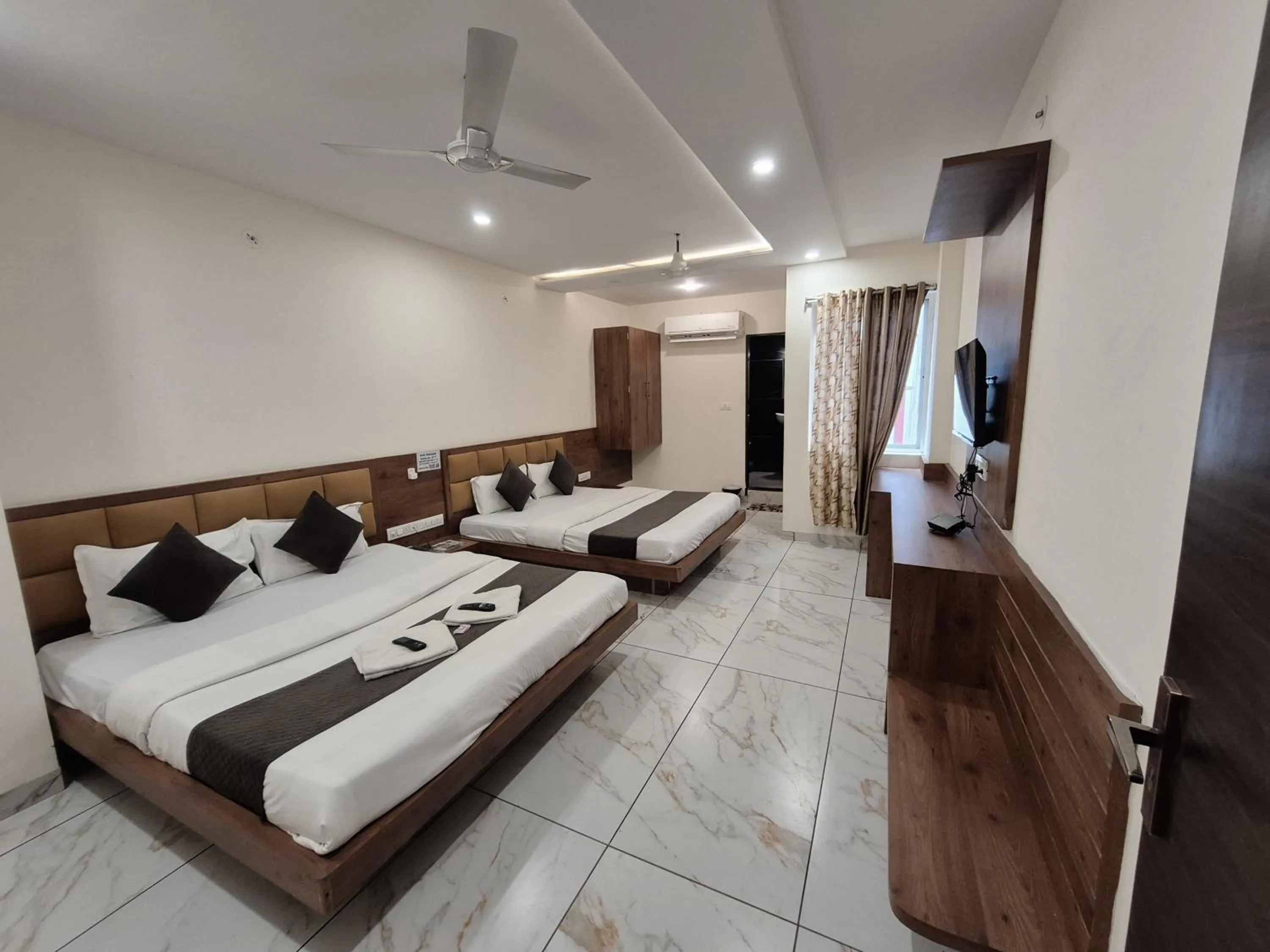 Bed in Hotel PRAKASHAM