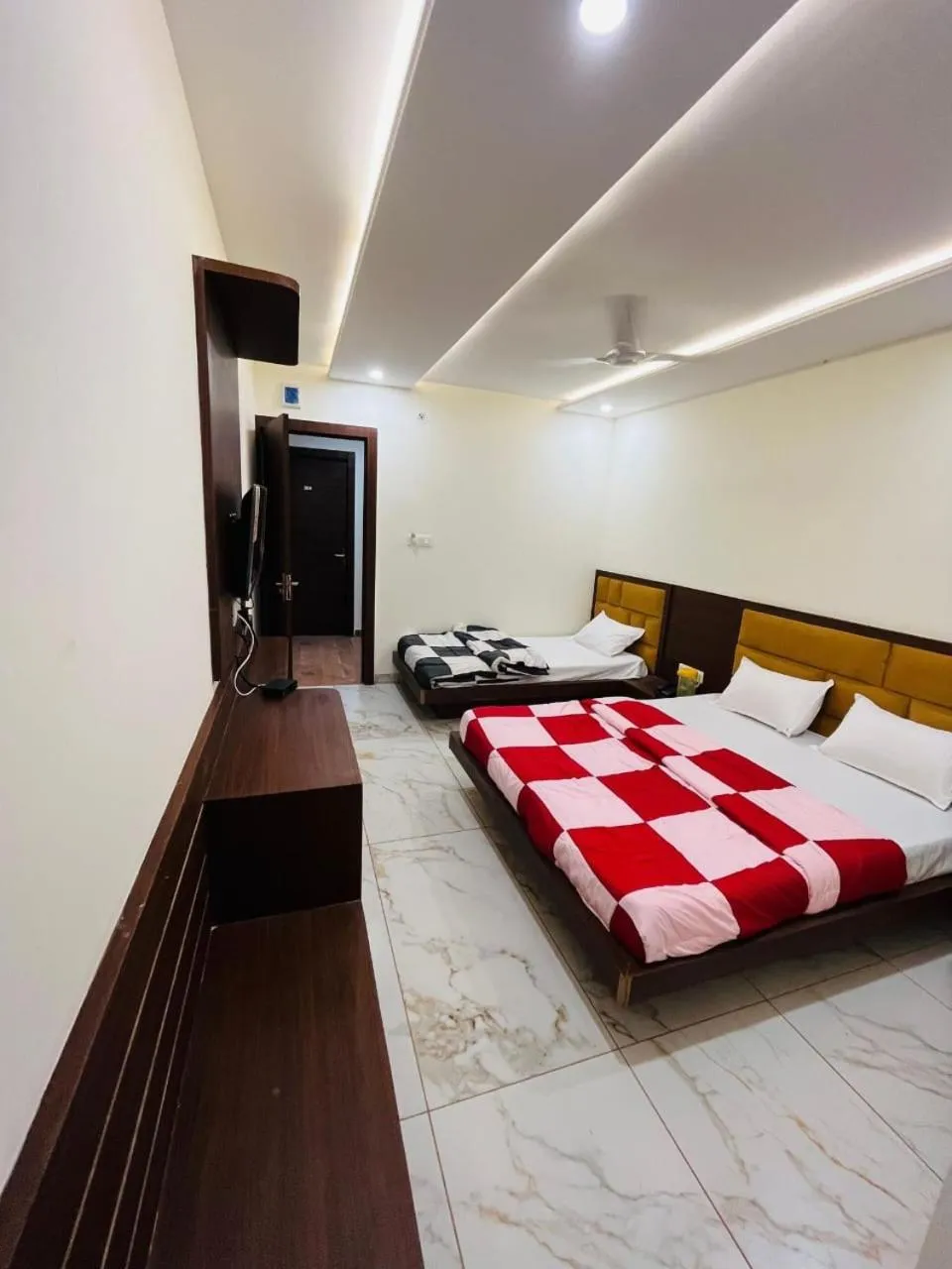 Bed in Hotel PRAKASHAM