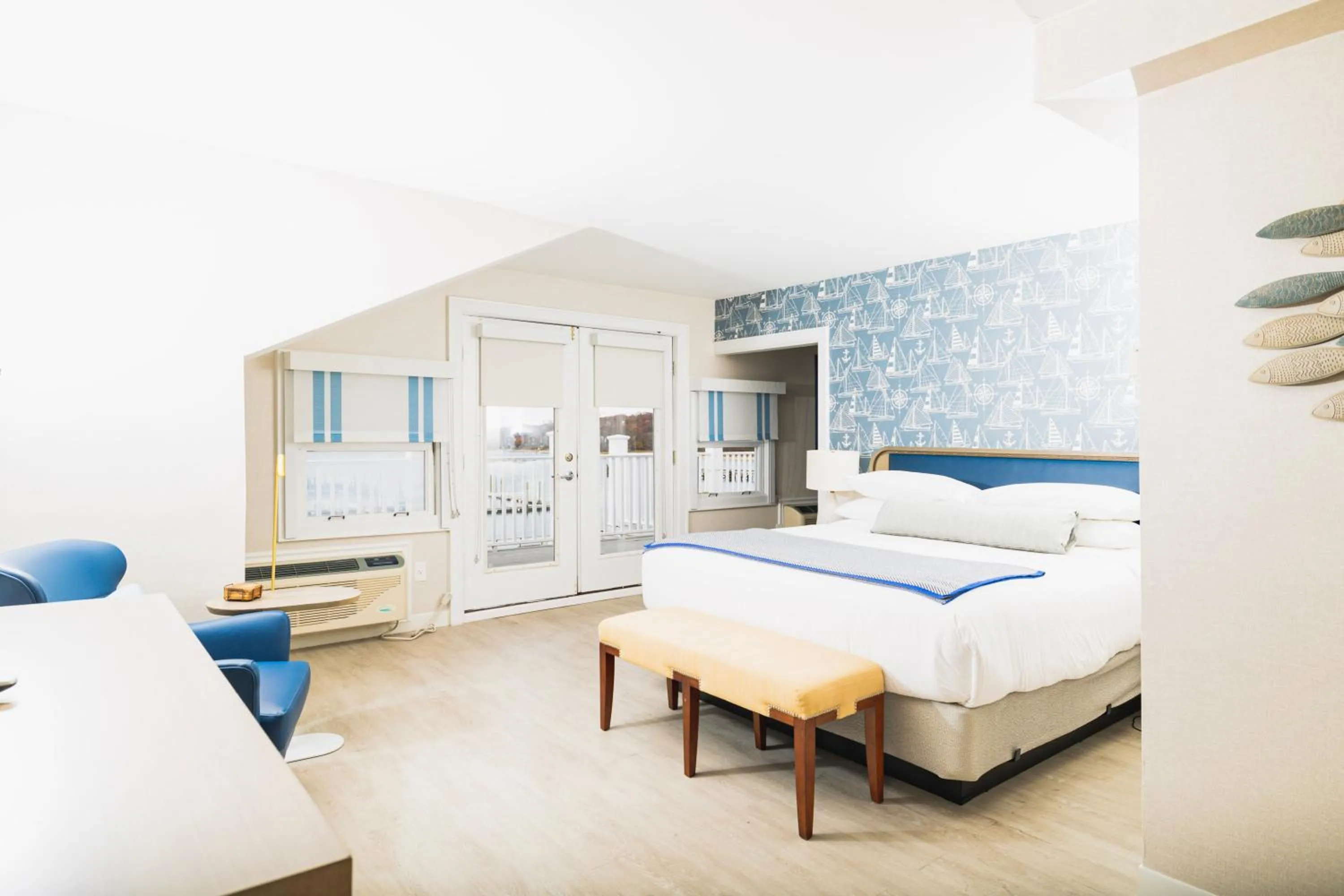 Photo of the whole room, Bed in Danfords Hotel & Marina