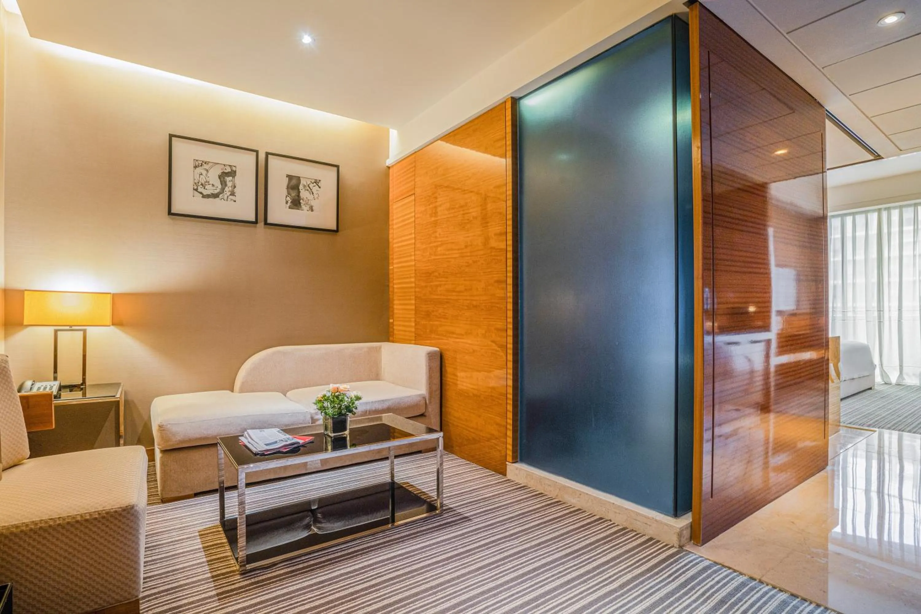 Living room, Bed in Pullman Foshan Shunde