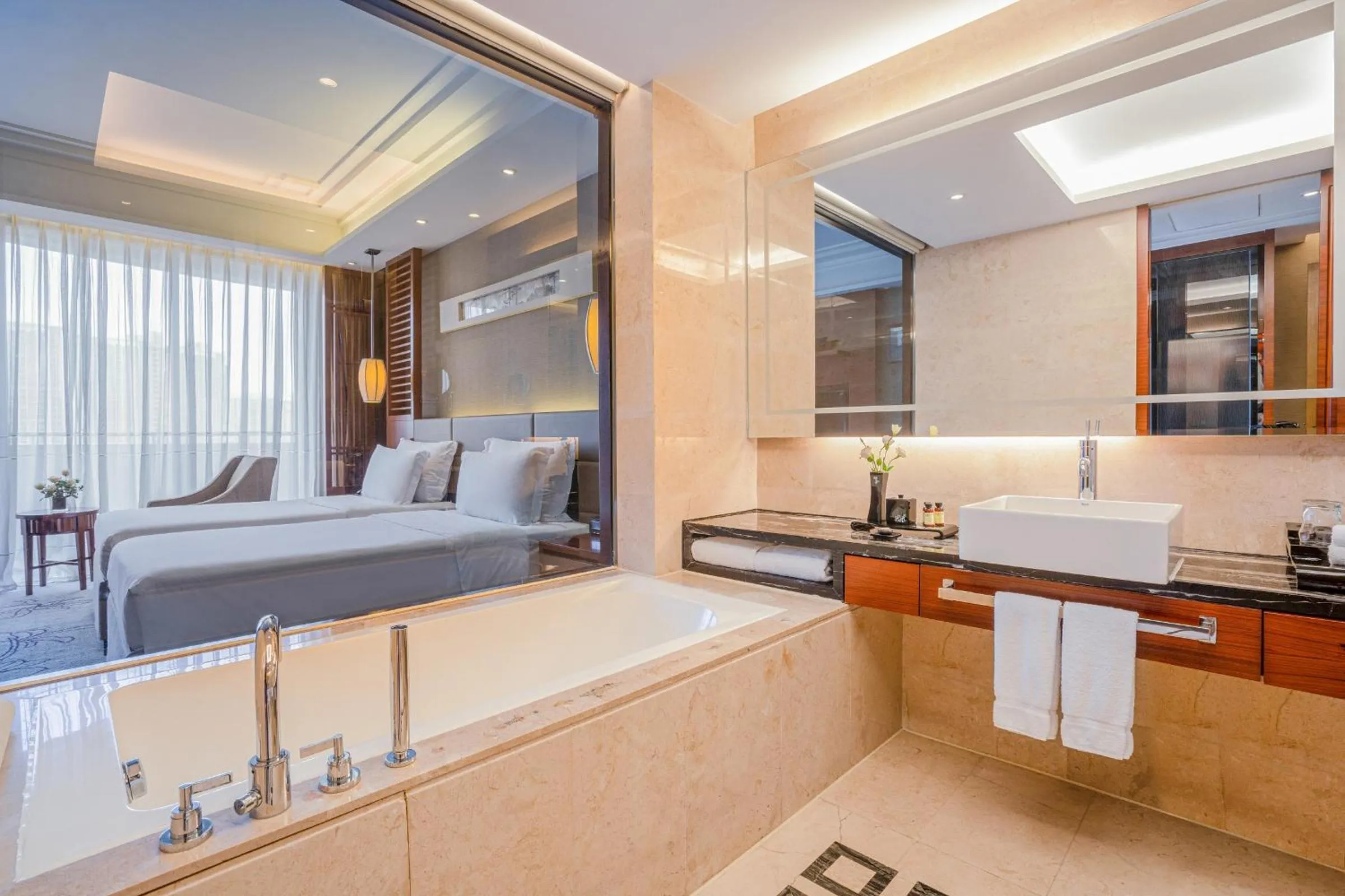 Bathroom, Bed in Pullman Foshan Shunde