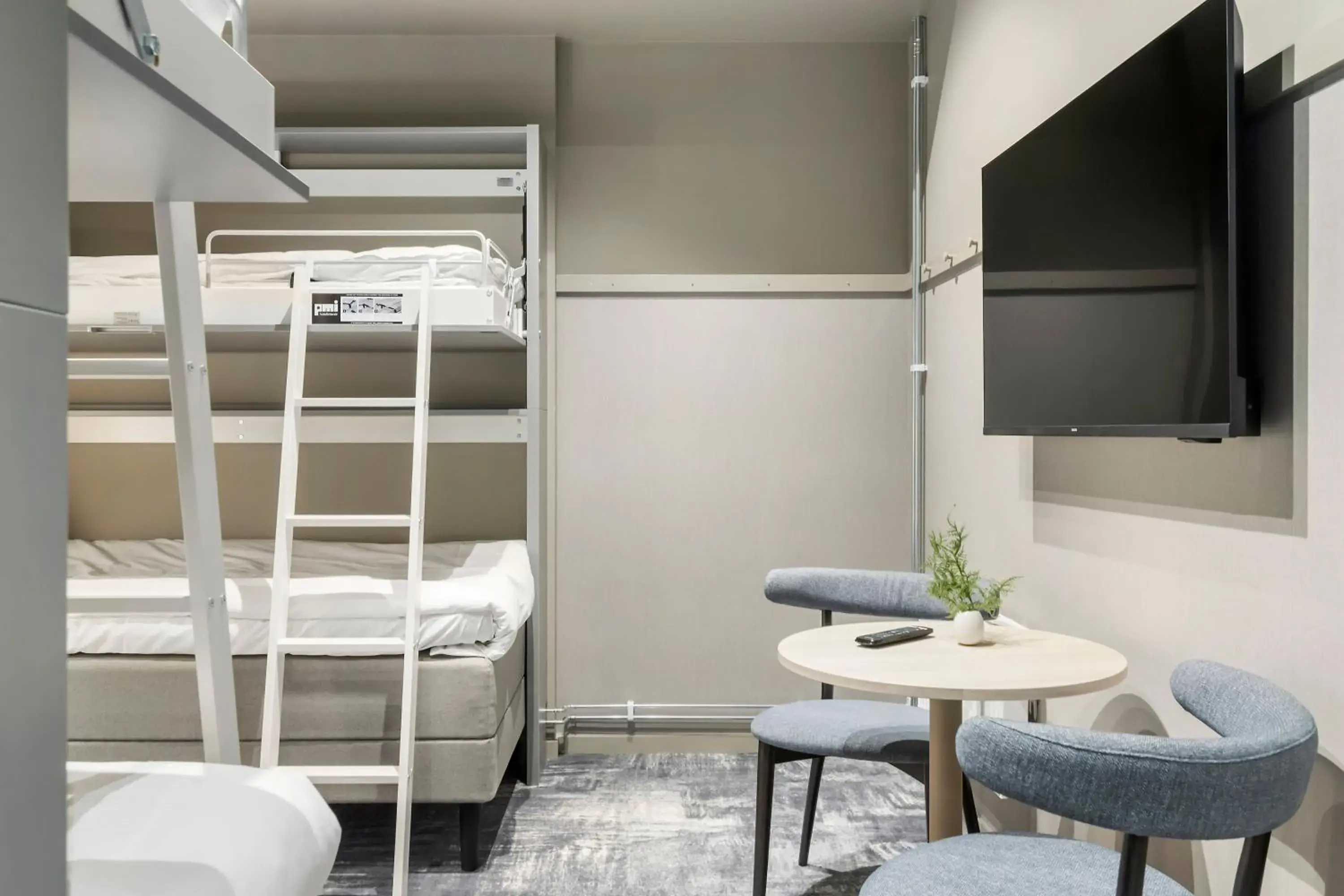 Family Room with Two Single Beds and One Bunk Bed - No Window in Aiden by Best Western Karlstad Arena Family Room with Two Single Beds and One Bunk Bed - No Window in Aiden by Best Western Karlstad Arena