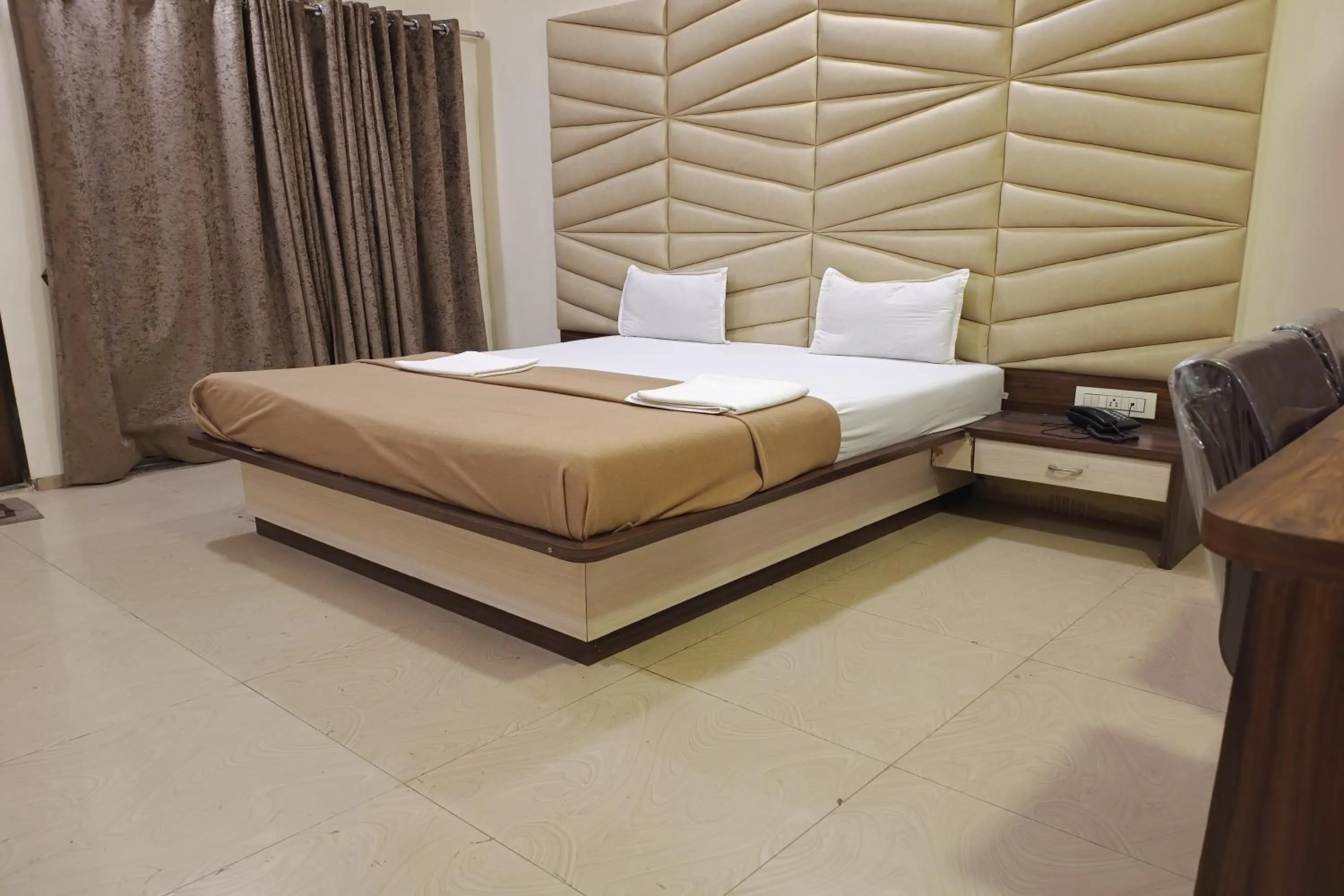 Bedroom, Bed in Hotel Apratim Lodging & Boarding