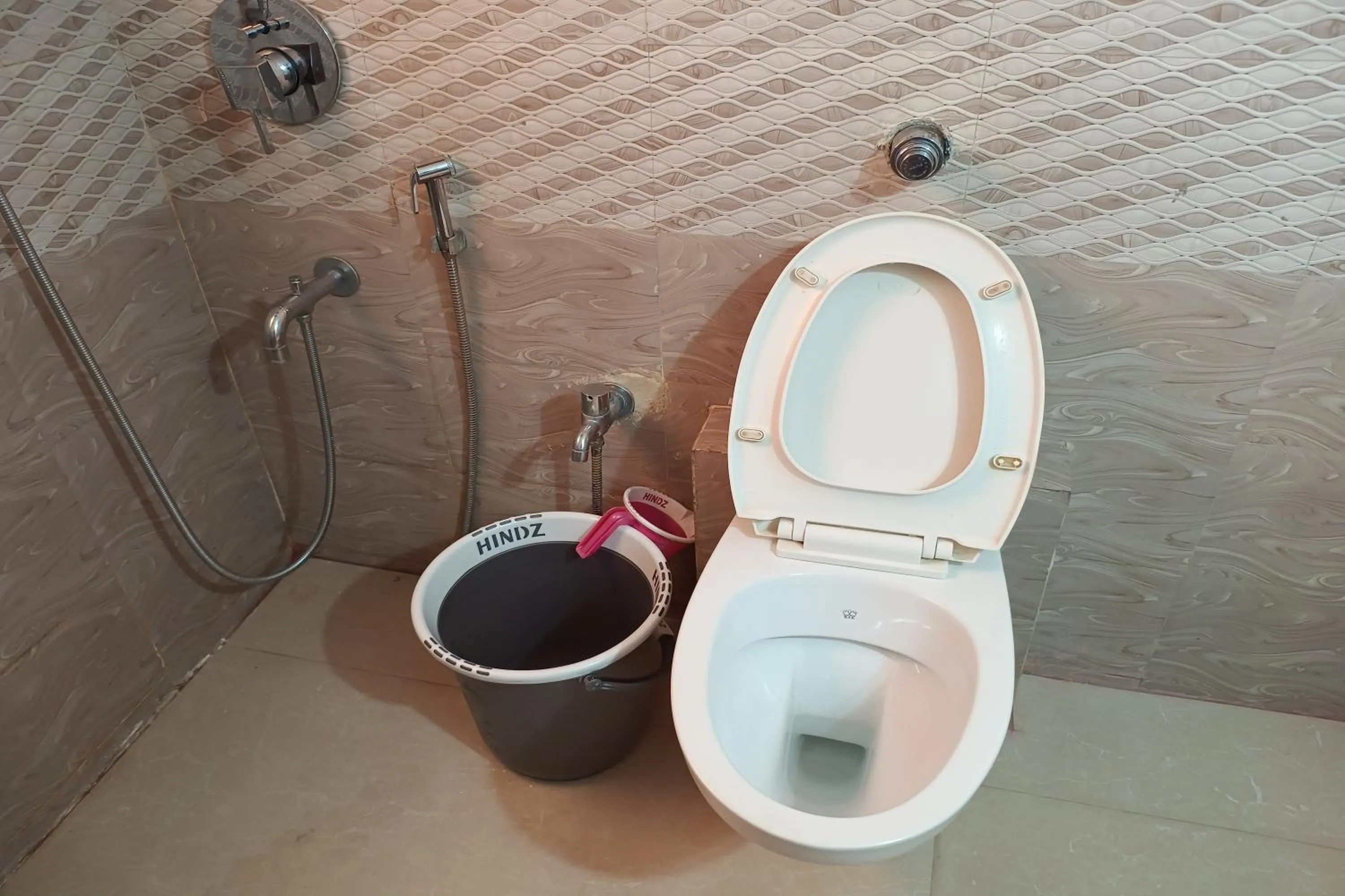 Bathroom in Hotel Apratim Lodging & Boarding