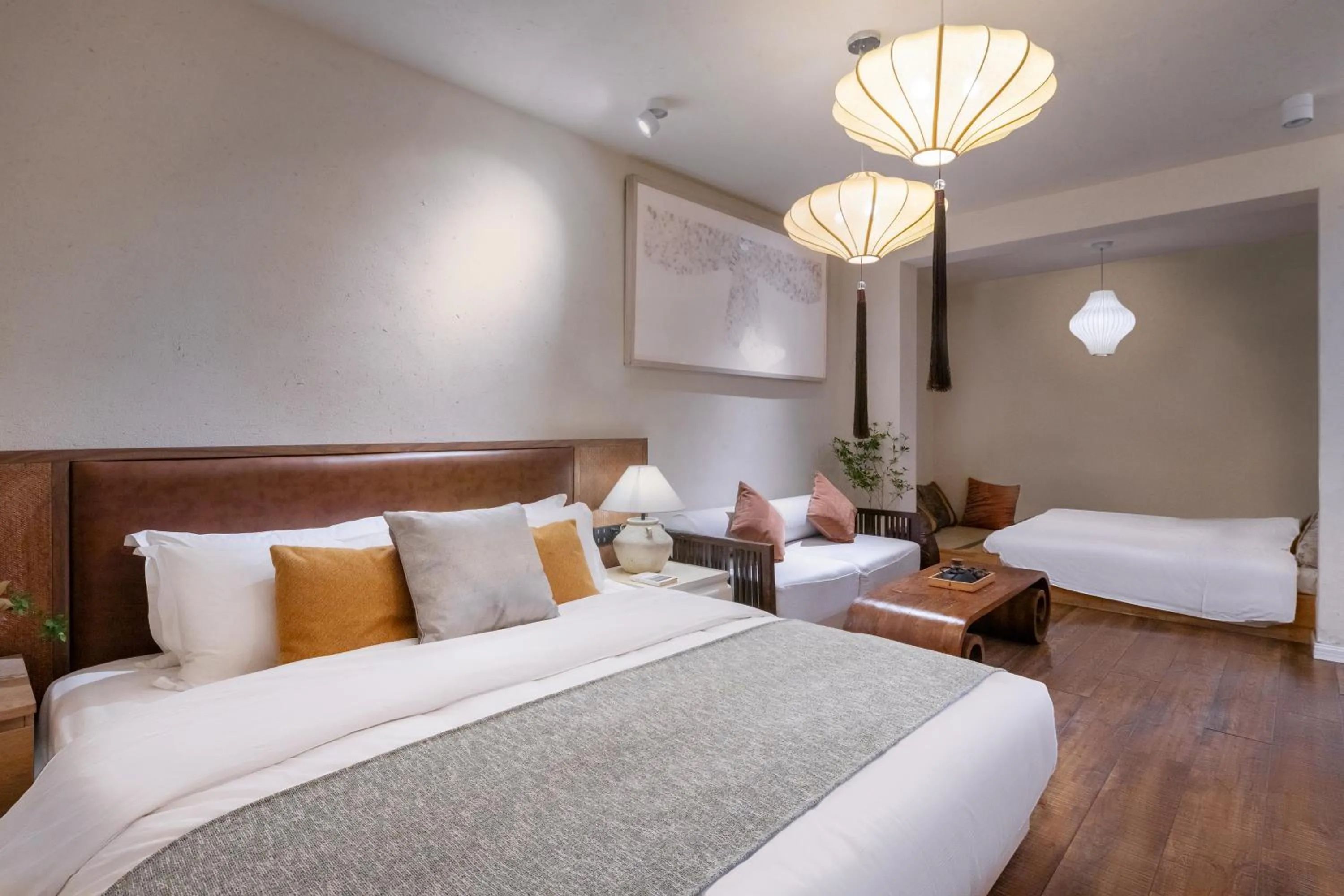 Bed in Beijing Le Zai Nan Luo Gu Xiang Wang Fu Jing Forbidden City Courtyard Hotel&Free laundry service&Free coffee &Paid Dumpling experience service