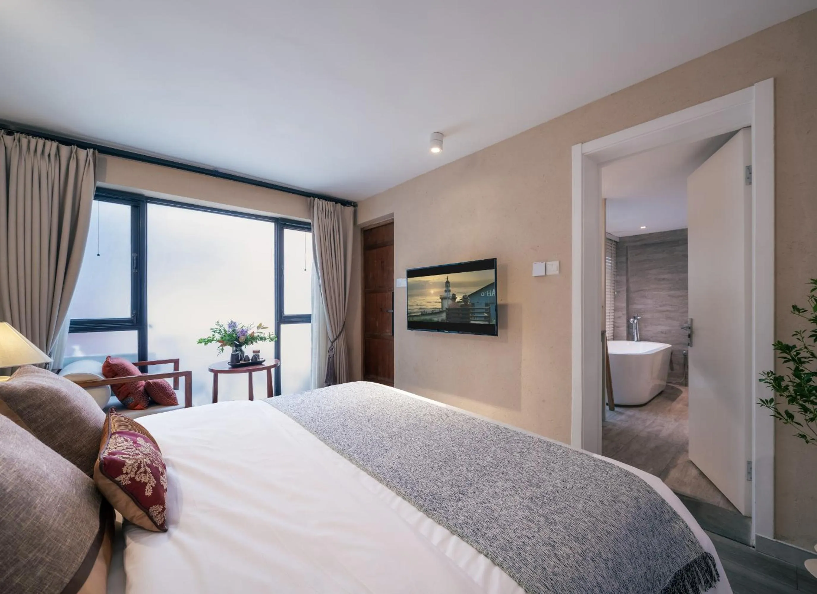 Bed in Beijing Le Zai Nan Luo Gu Xiang Wang Fu Jing Forbidden City Courtyard Hotel&Free laundry service&Free coffee &Paid Dumpling experience service