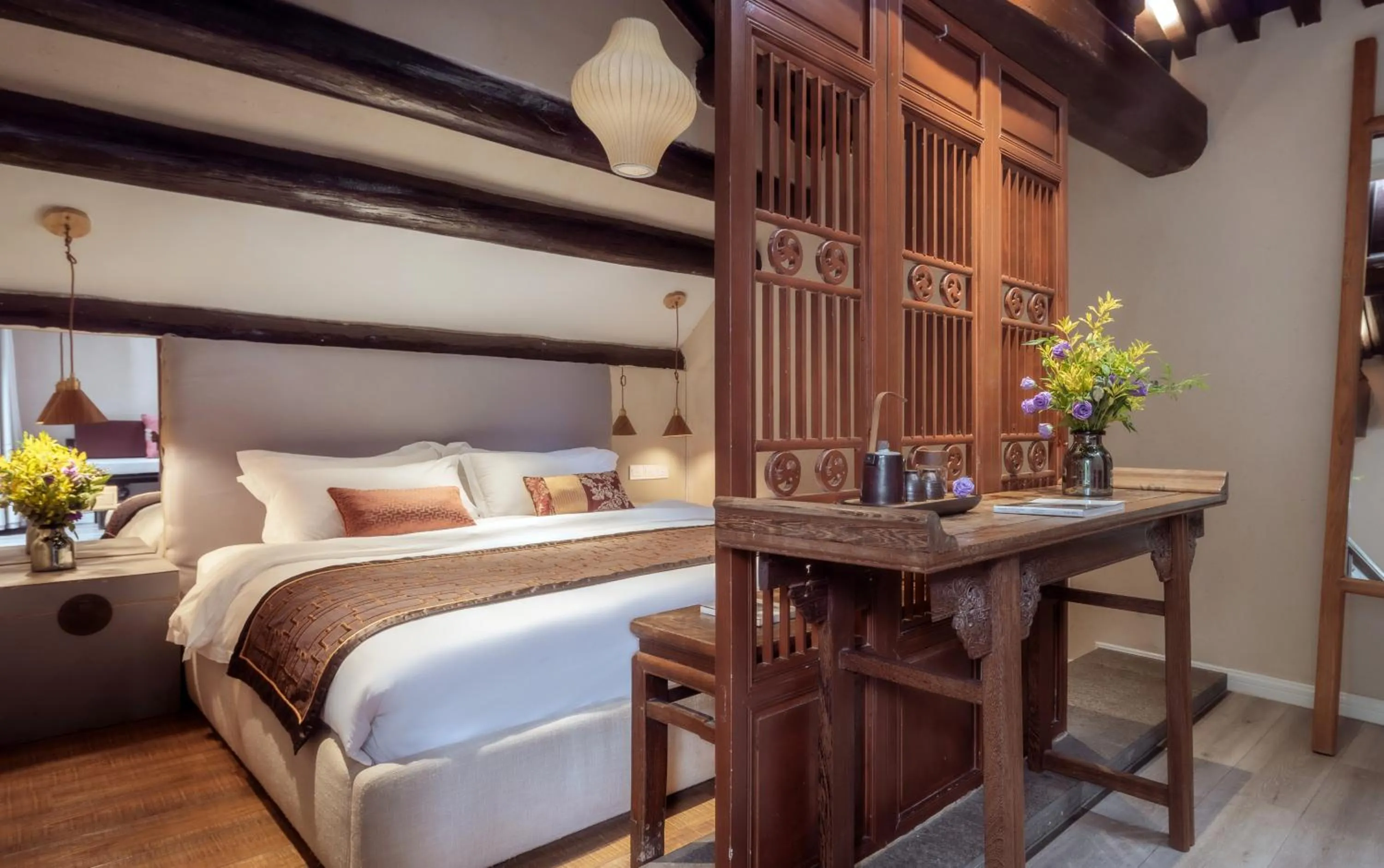 Bed in Beijing Le Zai Nan Luo Gu Xiang Wang Fu Jing Forbidden City Courtyard Hotel&Free laundry service&Free coffee &Paid Dumpling experience service