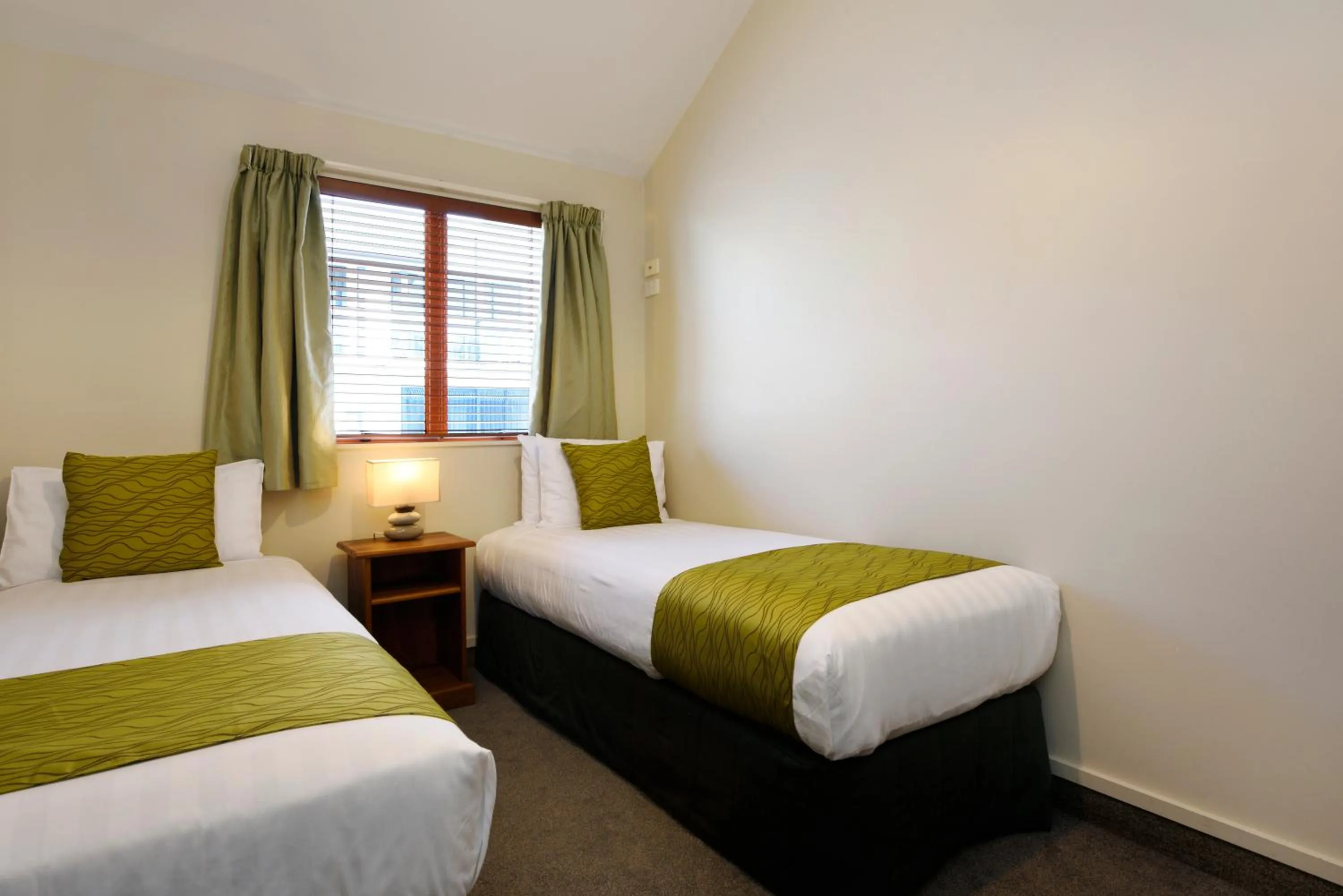 Bedroom, Bed in Gladstone Motel