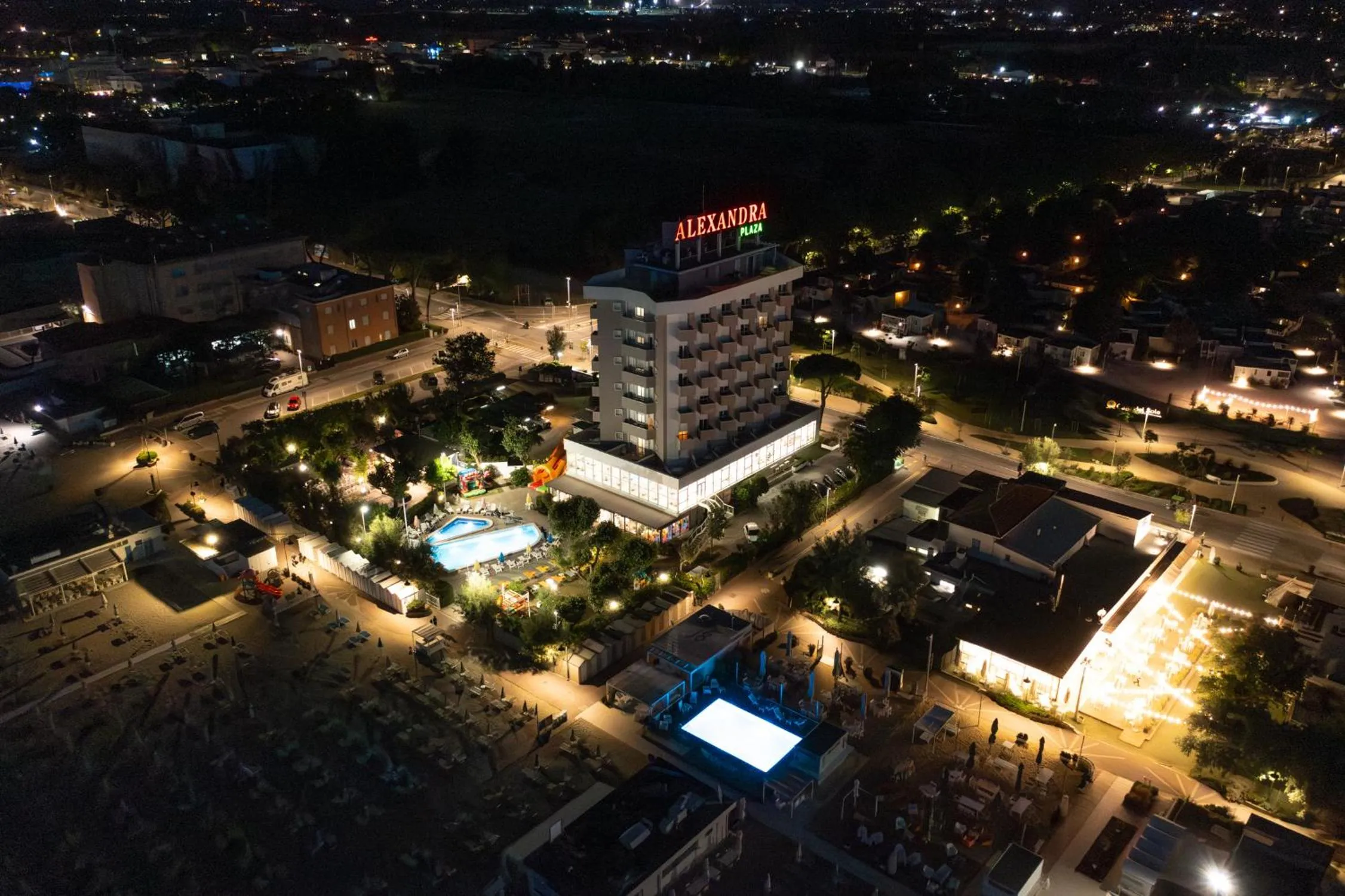 Bird's eye view in Color Alexandra Plaza Family Hotel