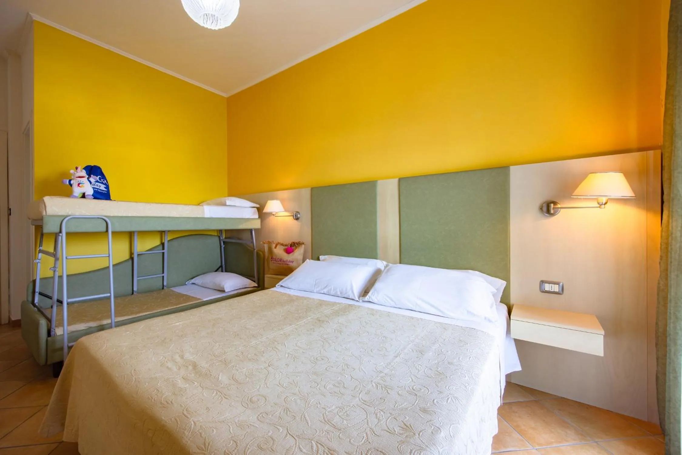 Bedroom in Color Alexandra Plaza Family Hotel