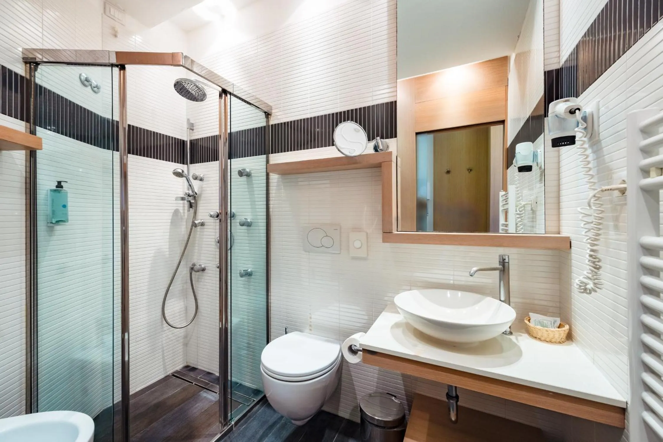 Bathroom in Color Alexandra Plaza Family Hotel