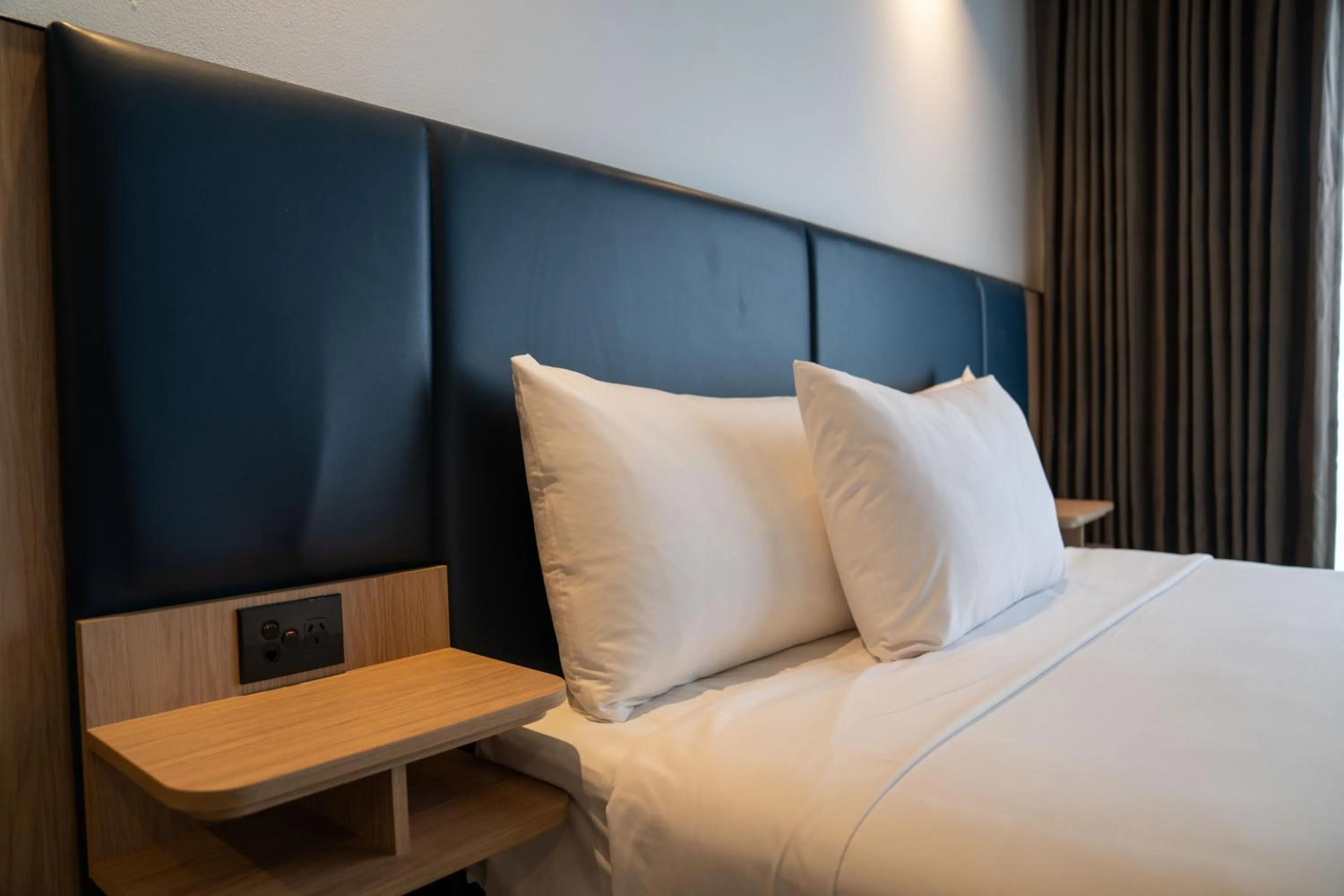 Bedroom, Bed in Value Suites Penrith