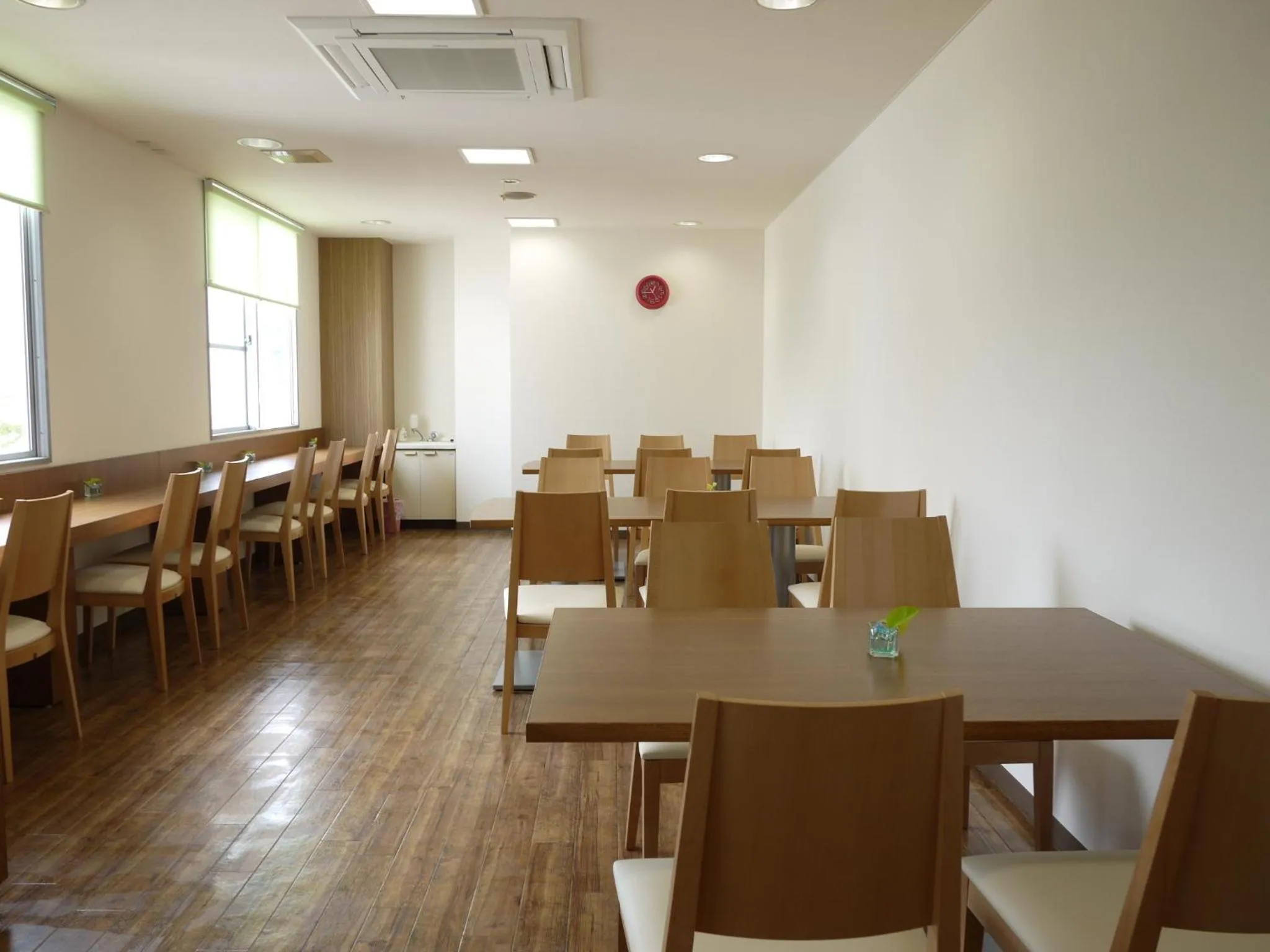 Restaurant/places to eat in Hotel Select Inn Shikoku Chuo