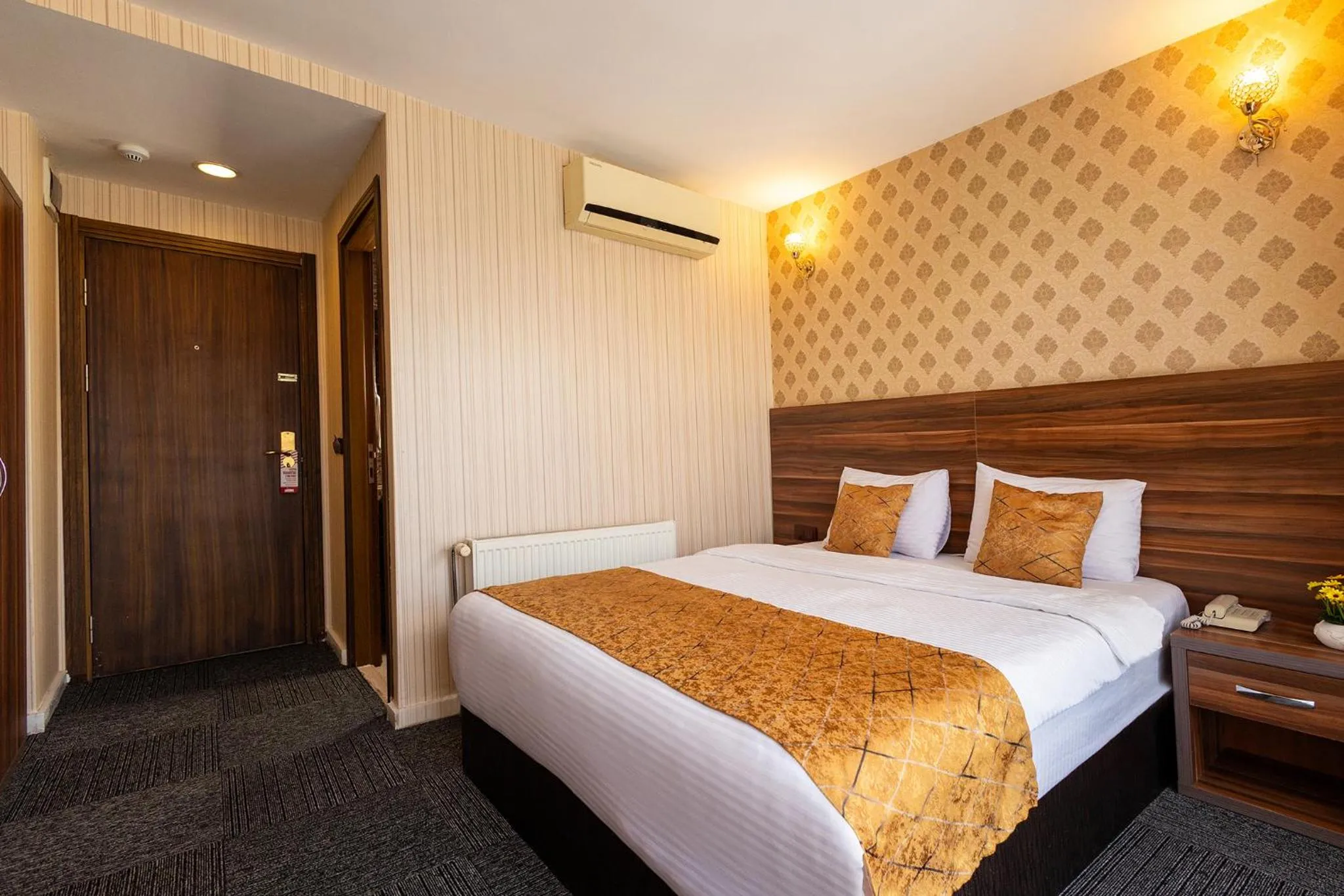 Bed in Niva Atakum Otel