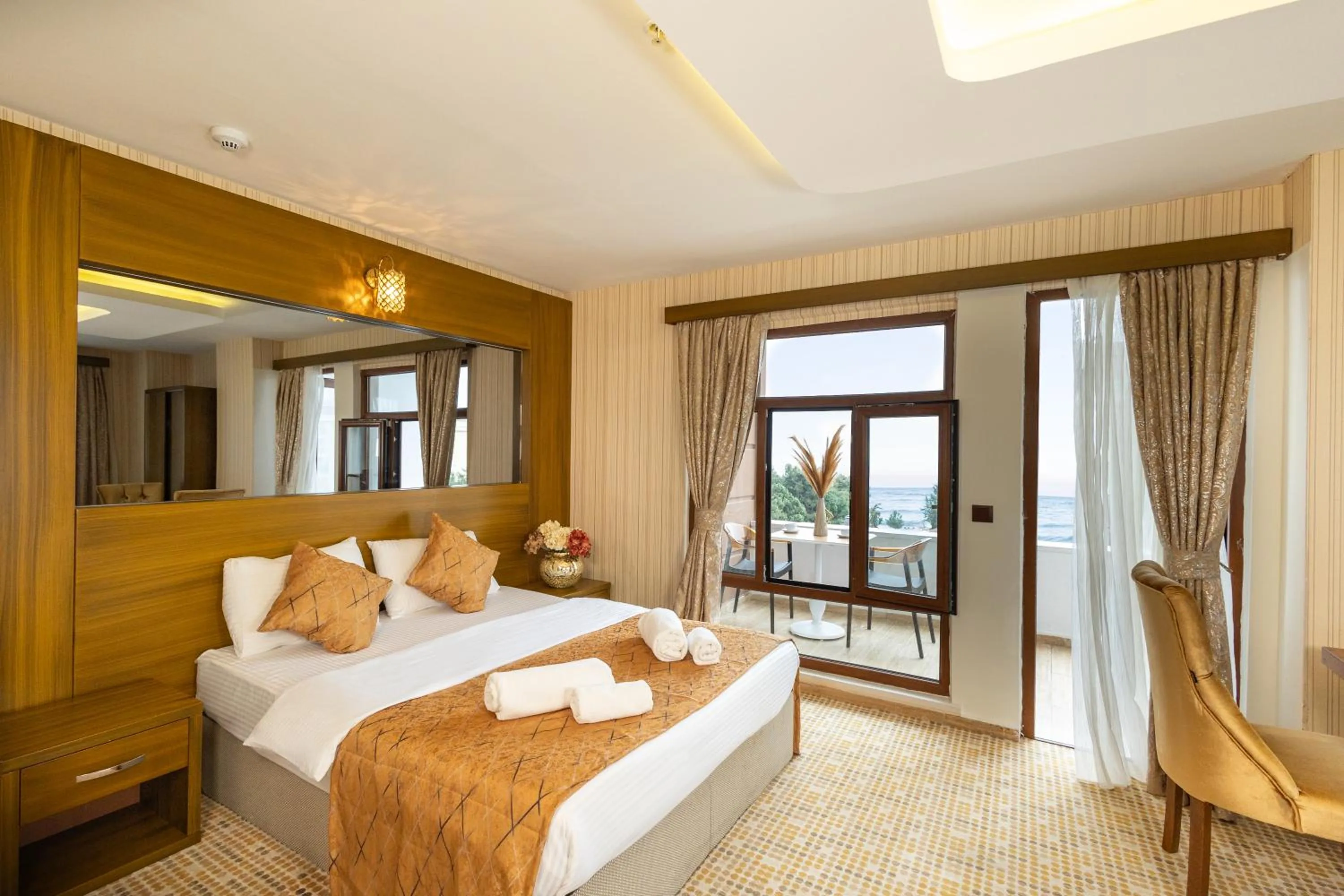 Bed in Niva Atakum Otel