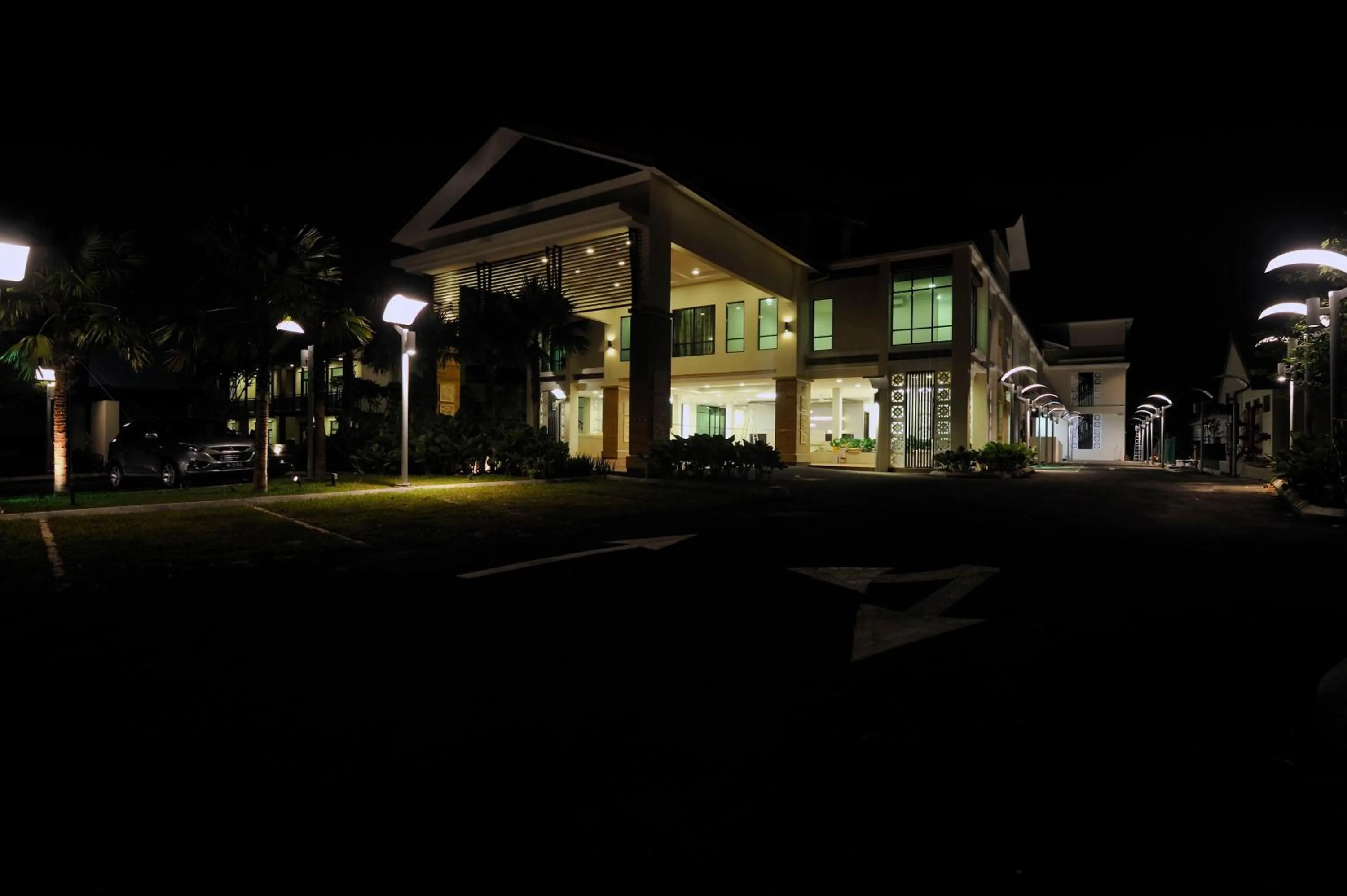 Facade/entrance in Espira Kinrara