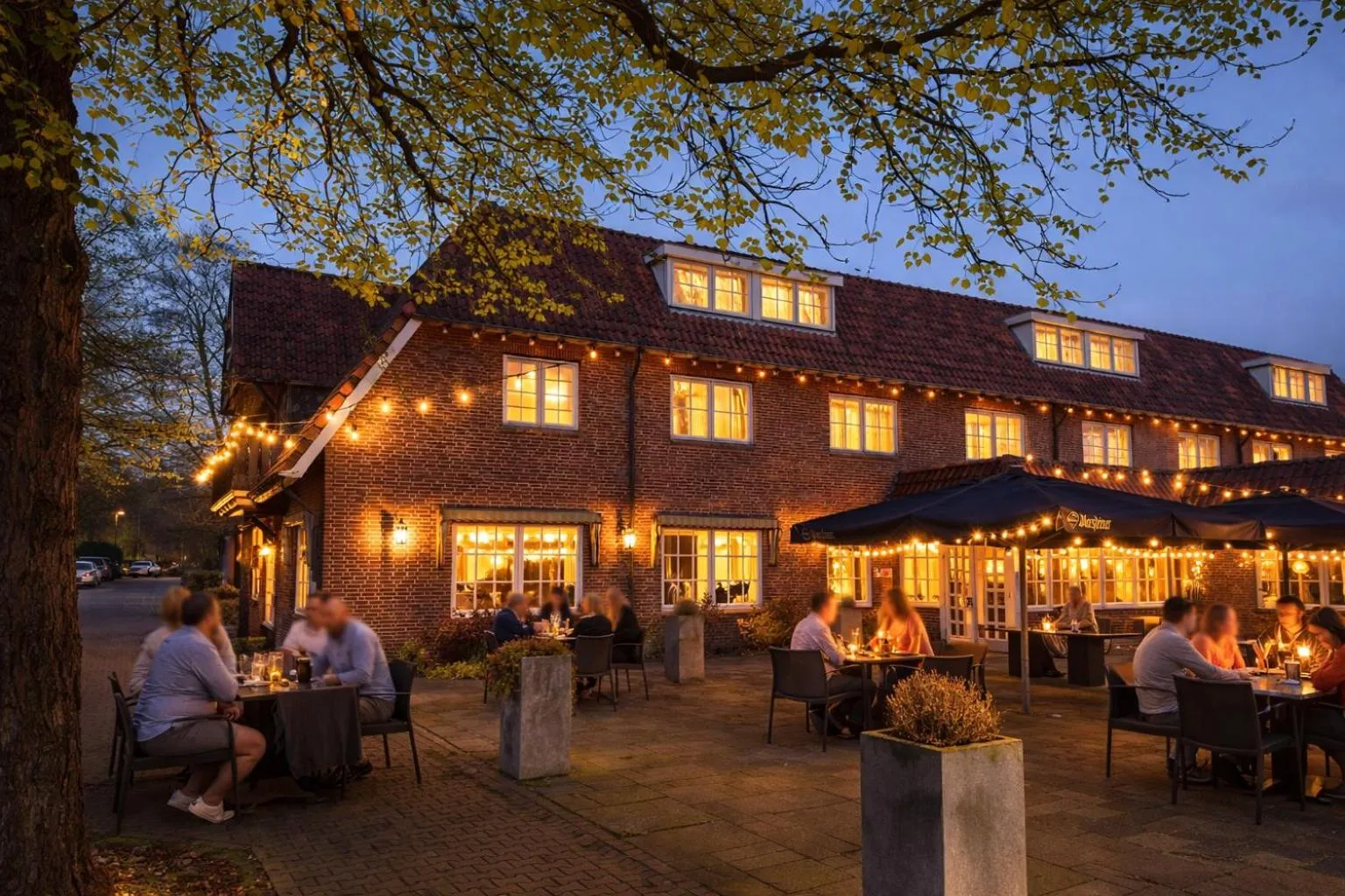 Property building in Hotel de Landmarke by Flow