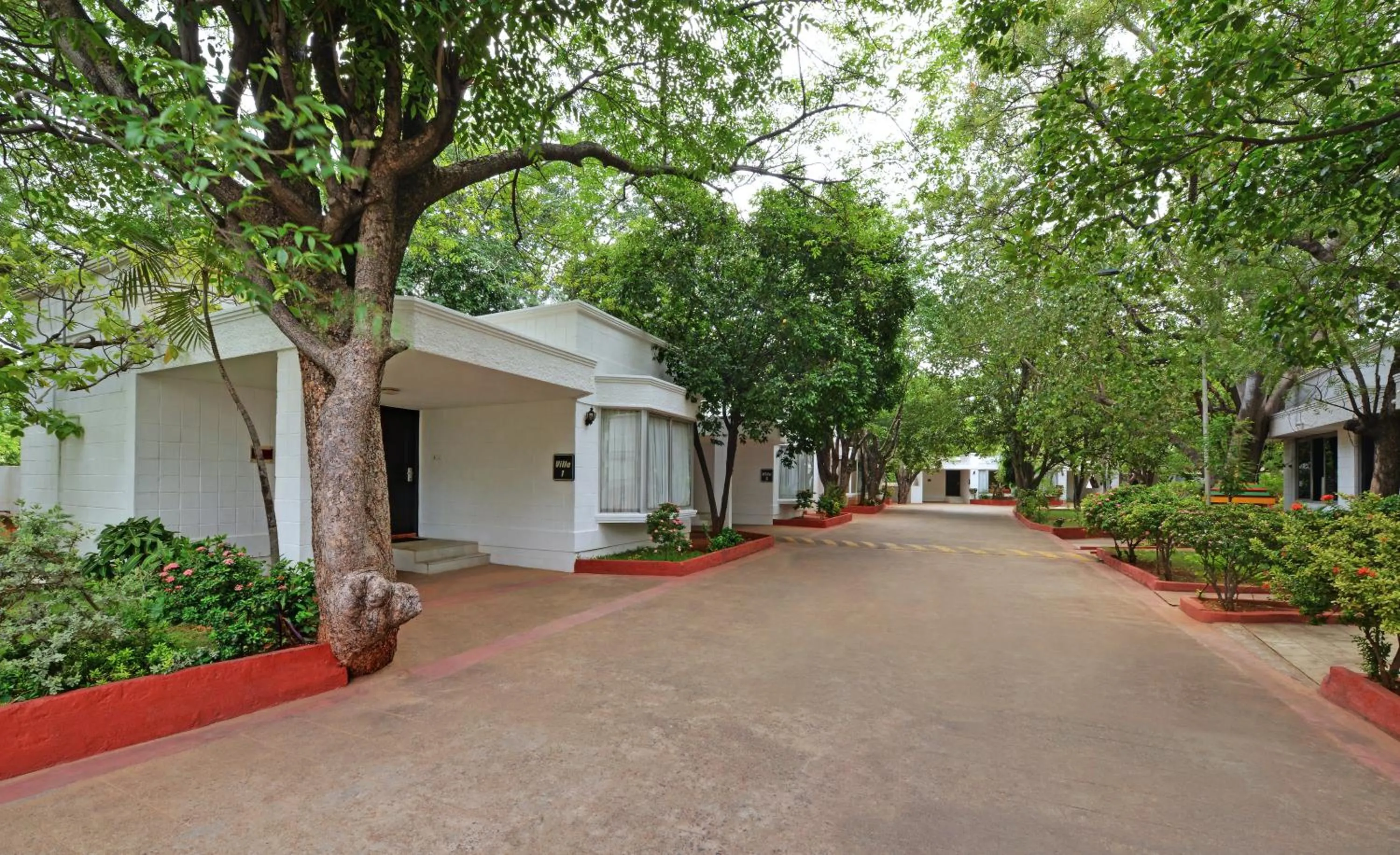 Garden view in SRM Hotel Trichy