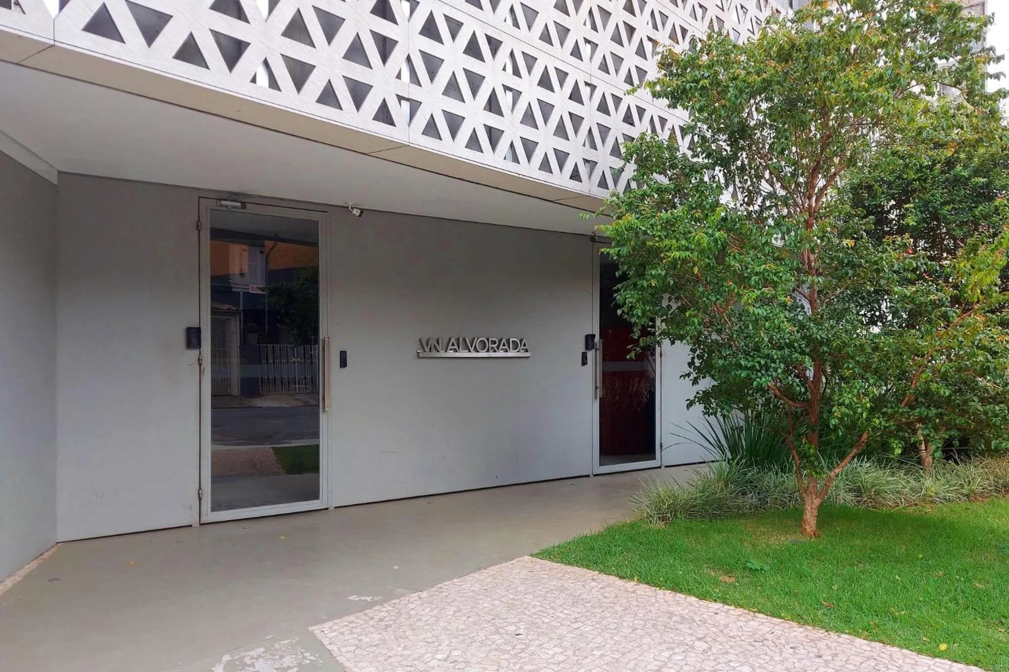 Facade/entrance in VN Alvorada
