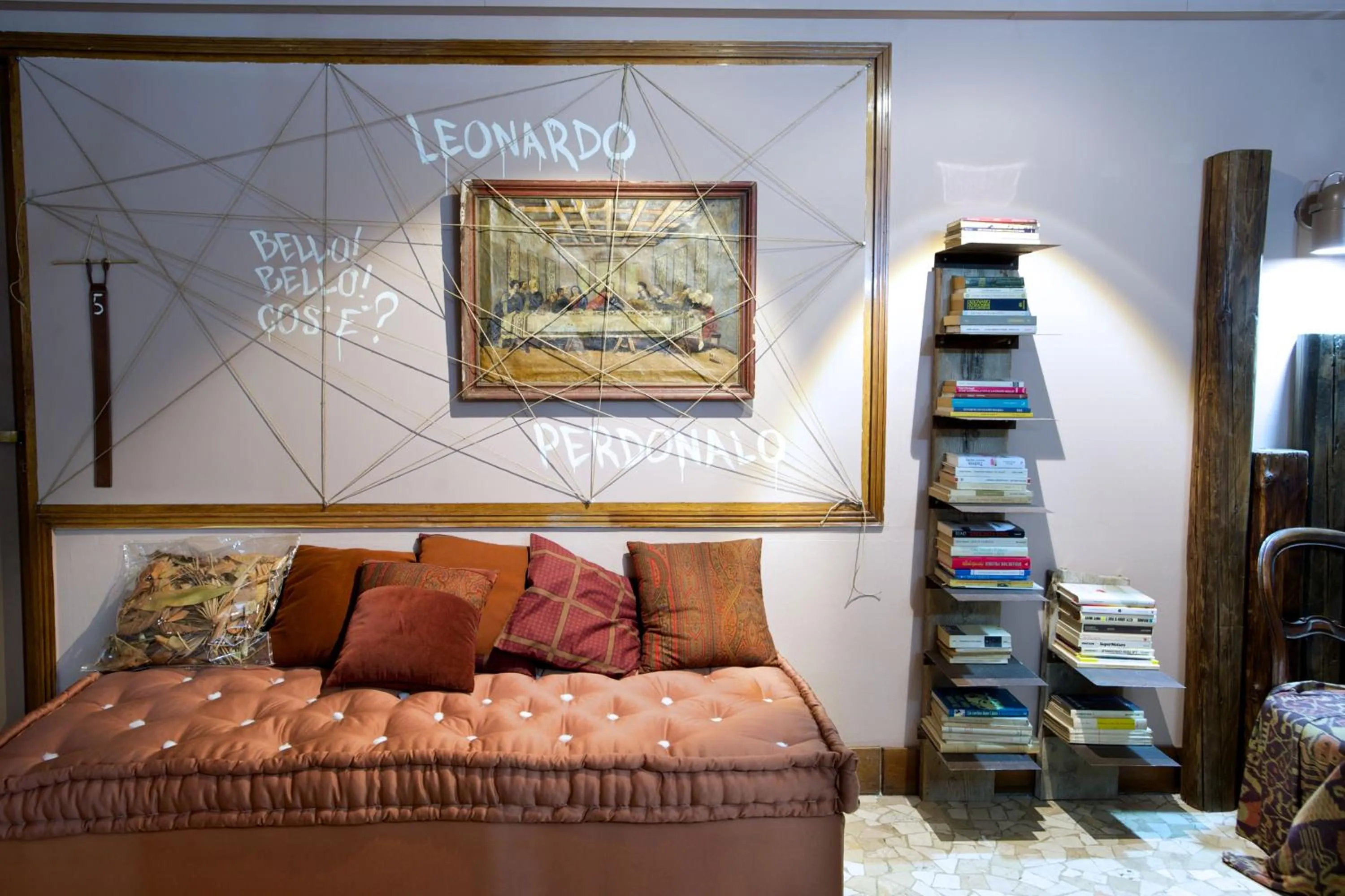 Library in Bed+Art Milano Centrale