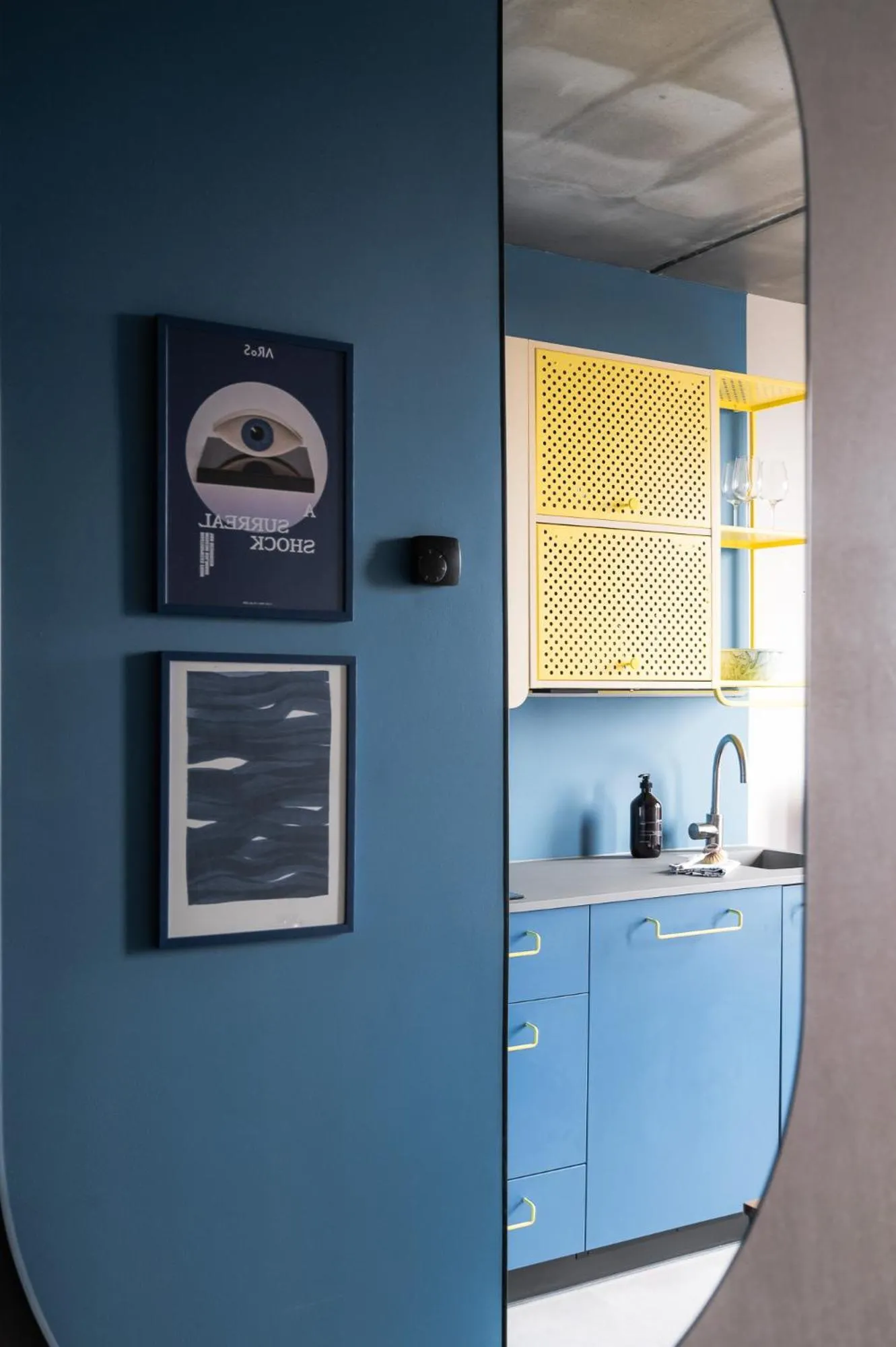 Living room in Daniel&Jacob's urban studios and boutique apartments