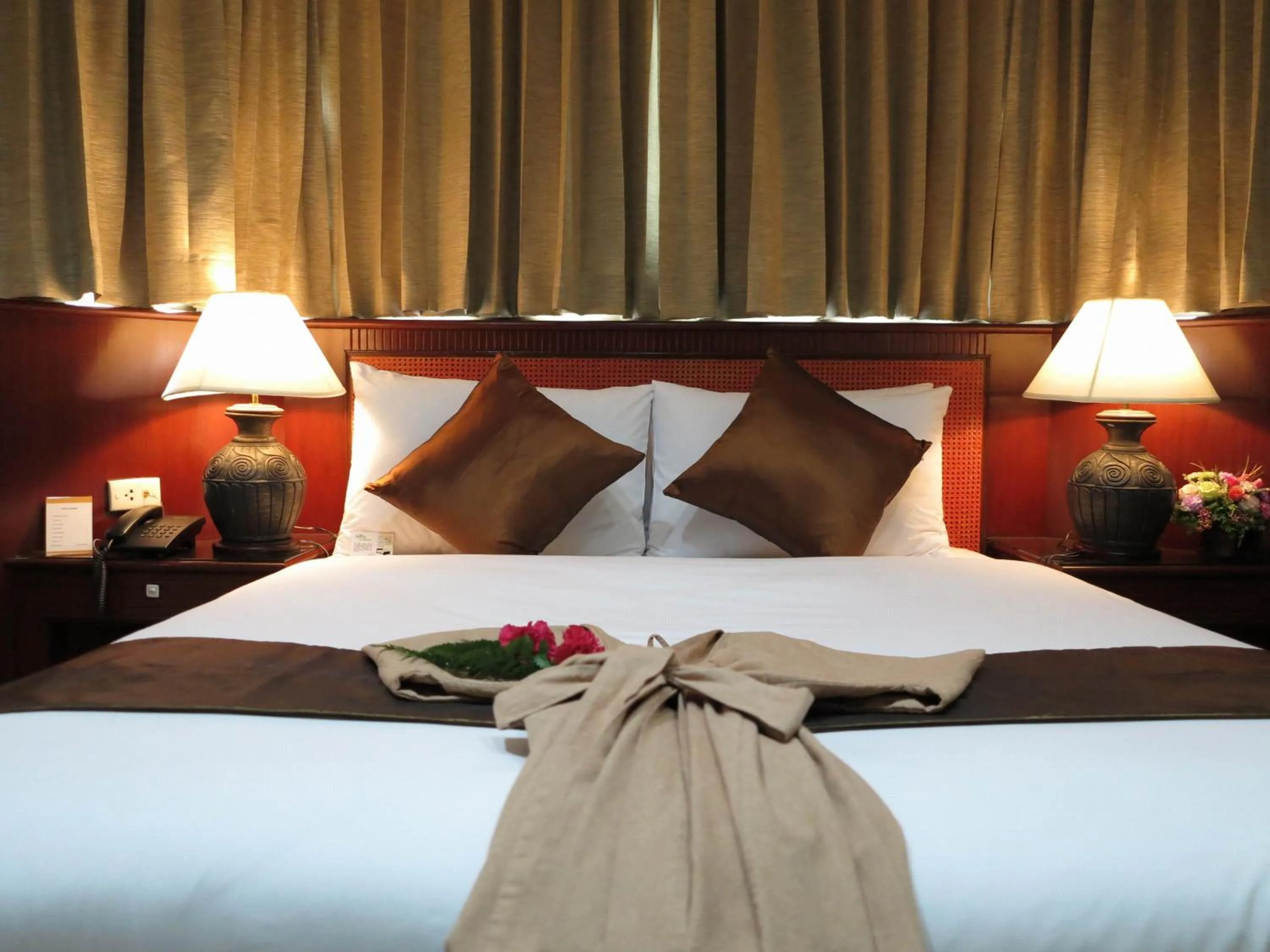Bed in The Grand Sathorn