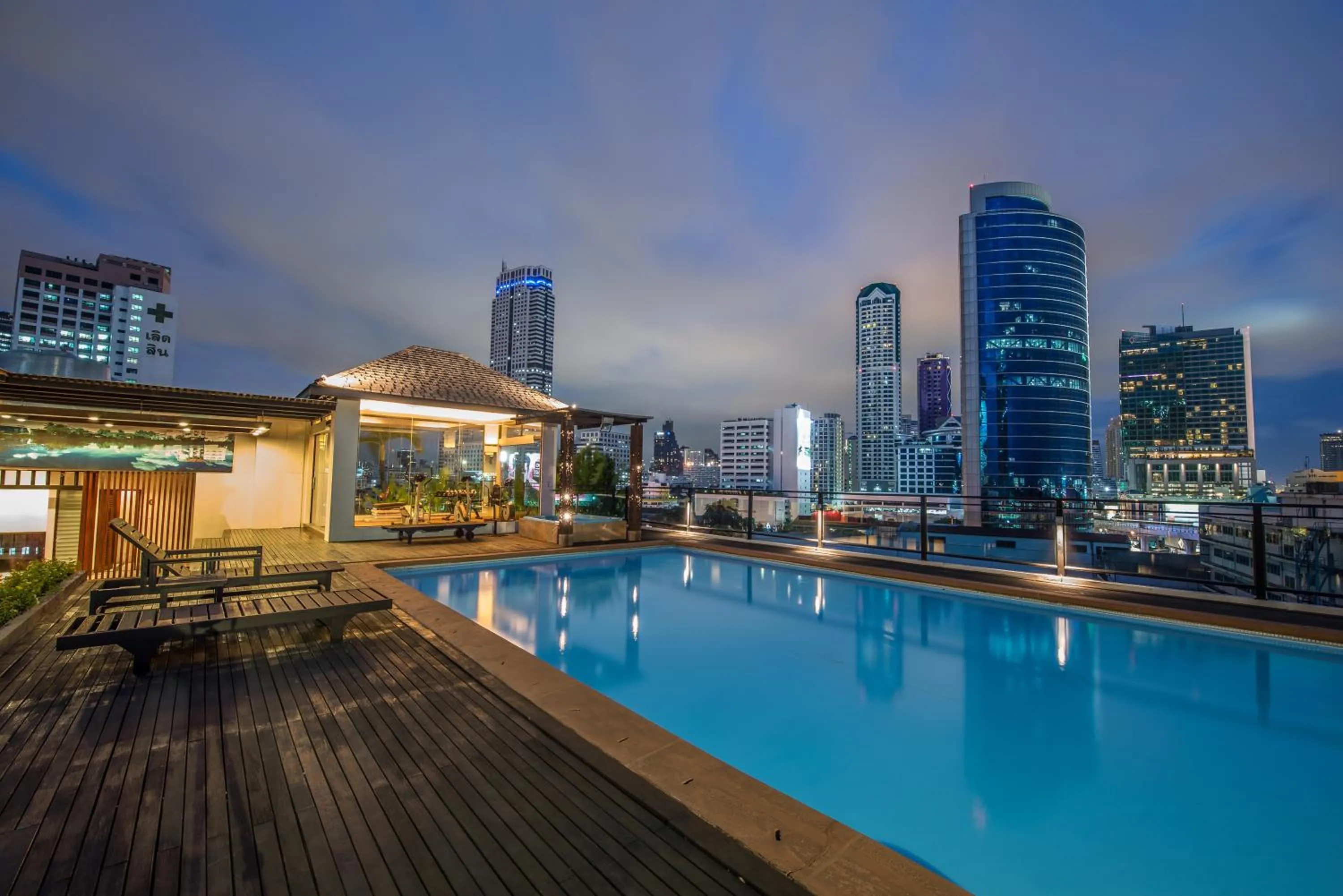 Swimming pool in The Grand Sathorn