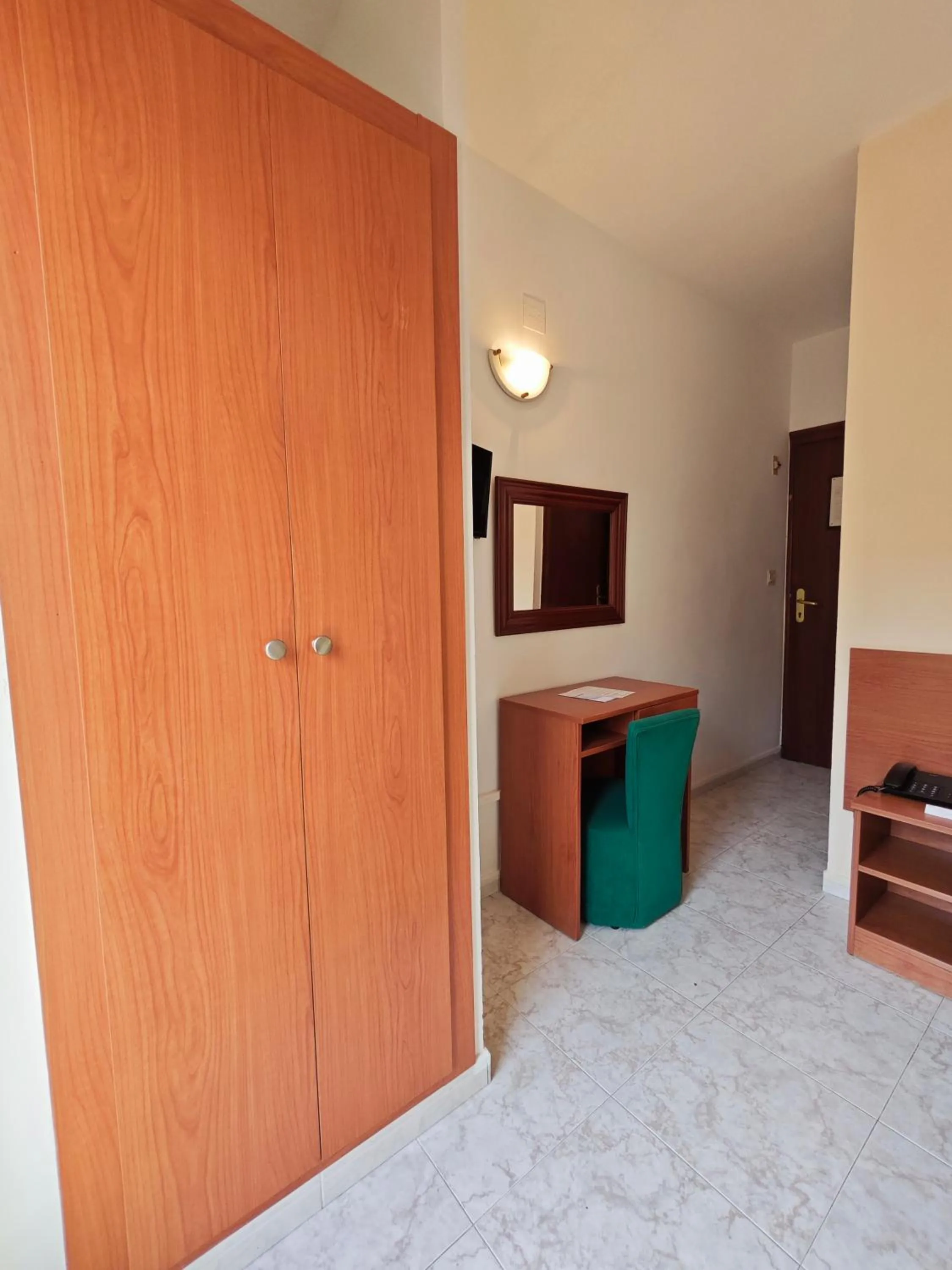 Photo of the whole room in Hotel Camposol