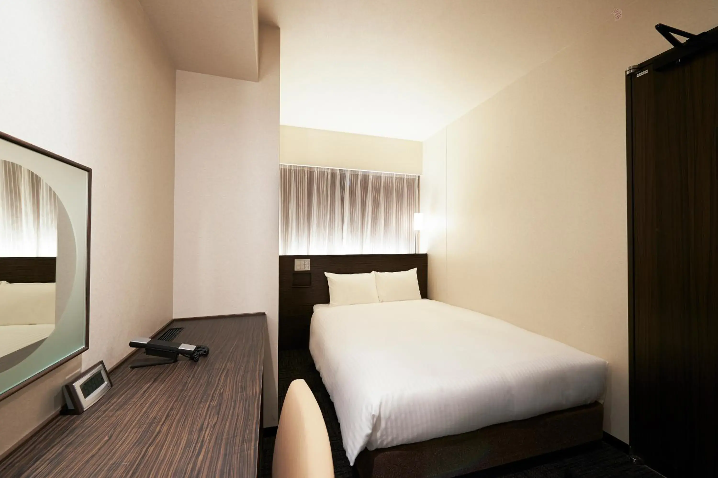 Comfort Double Room - Non-Smoking in Sotetsu Fresa Inn Ochanomizu Jimbocho Comfort Double Room - Non-Smoking in Sotetsu Fresa Inn Ochanomizu Jimbocho