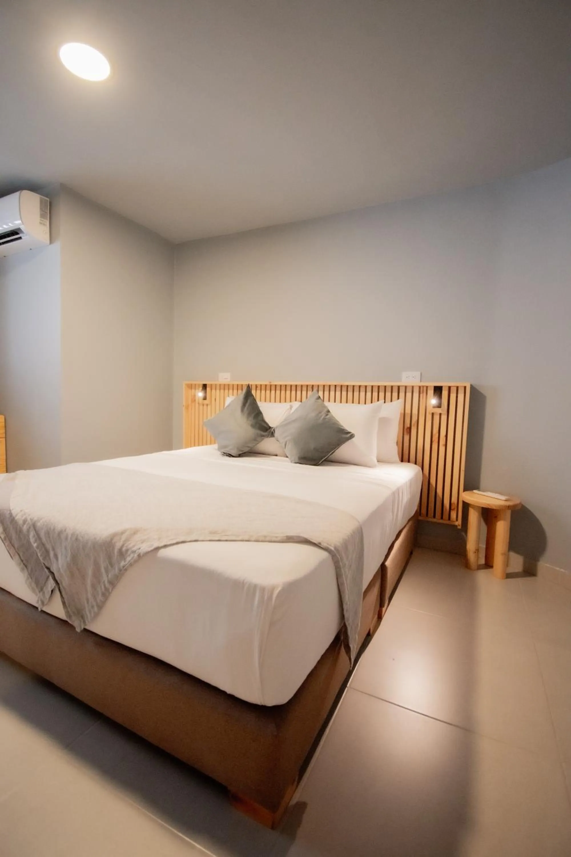 Photo of the whole room, Bed in Leviu by Bernalo Hotels