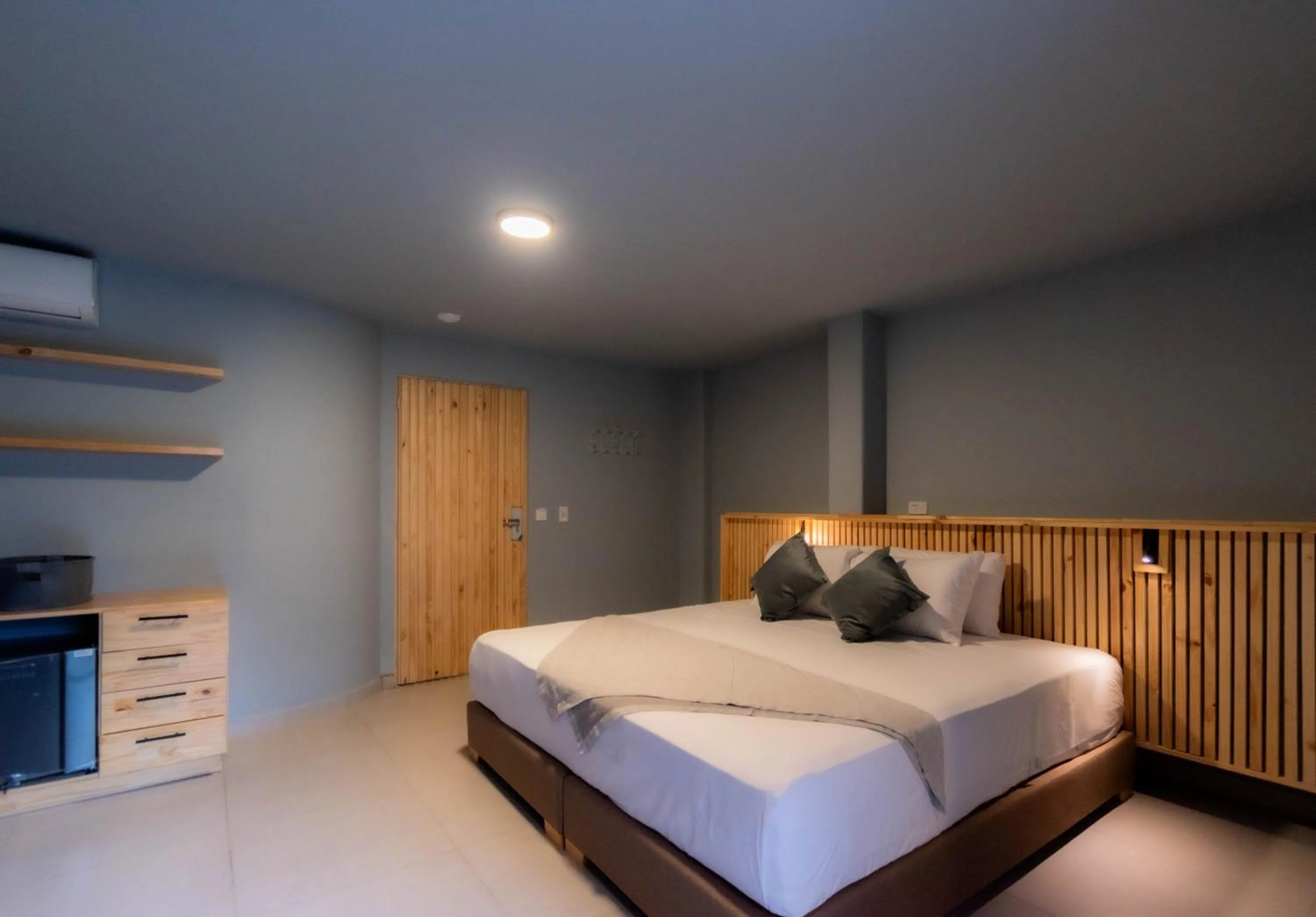 Photo of the whole room, Bed in Leviu by Bernalo Hotels