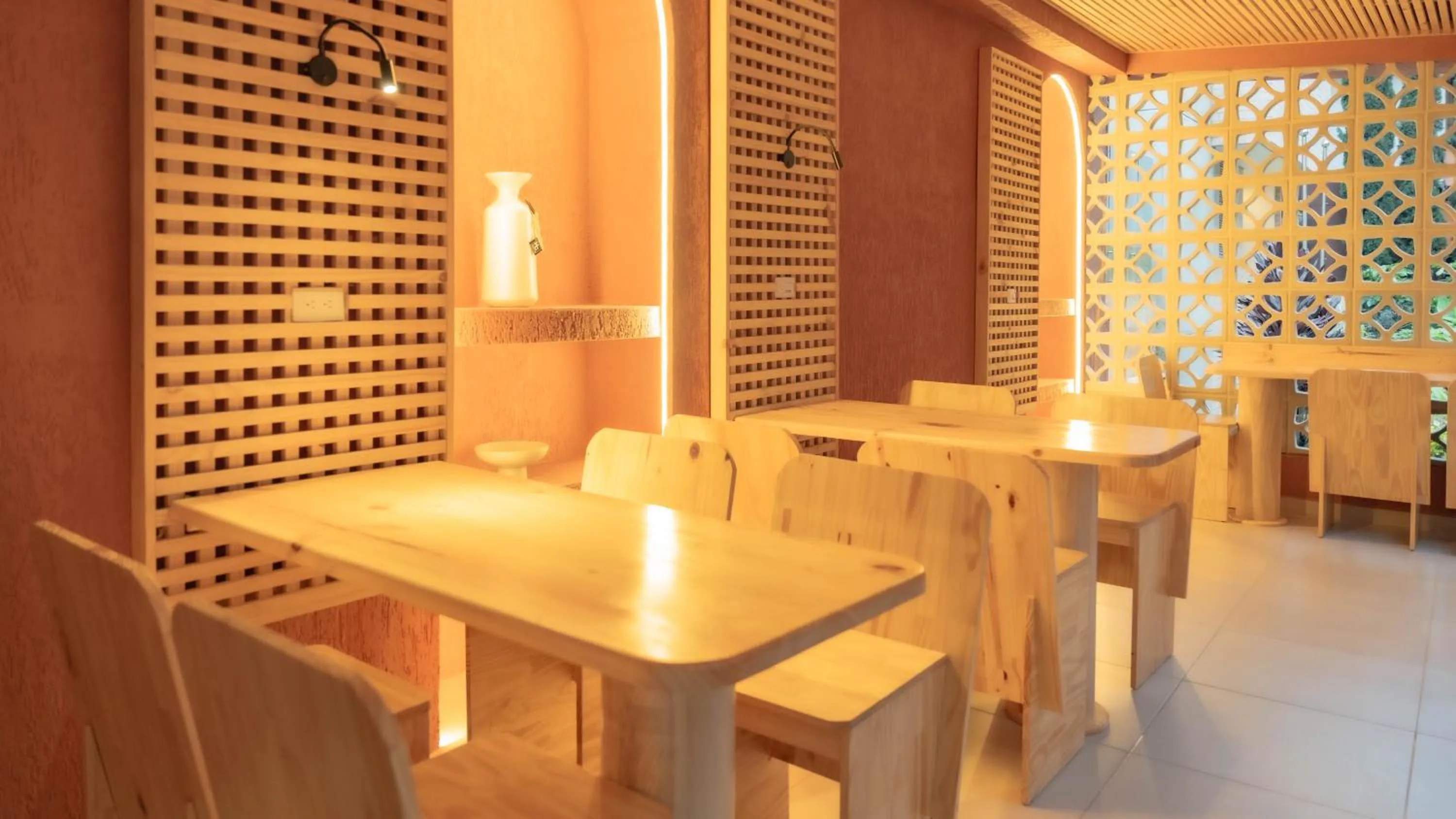 Dining area in Leviu by Bernalo Hotels