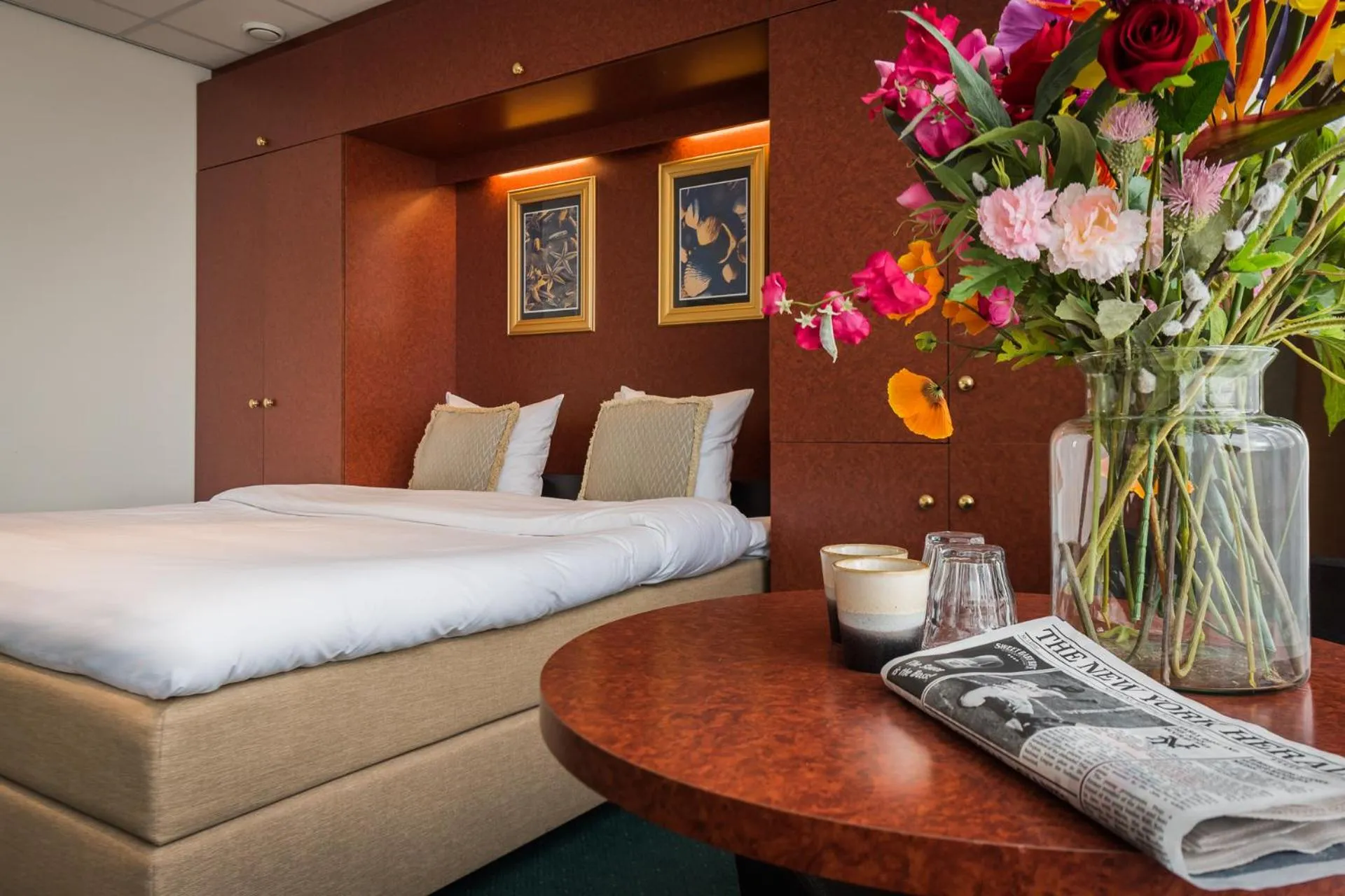 Bed in Prominent Inn Hotel