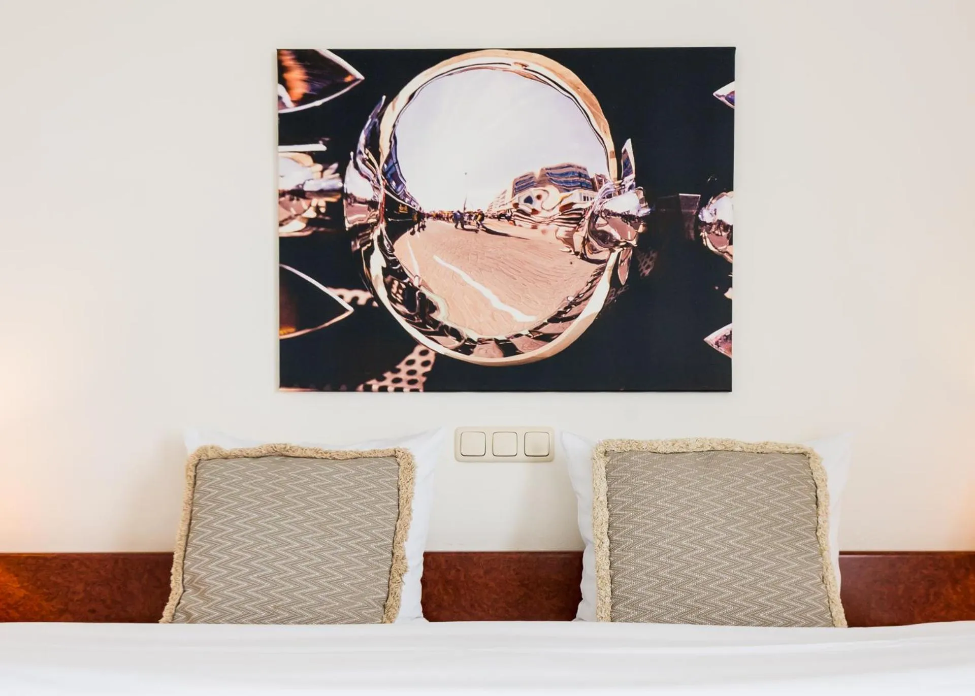 Decorative detail in Prominent Inn Hotel