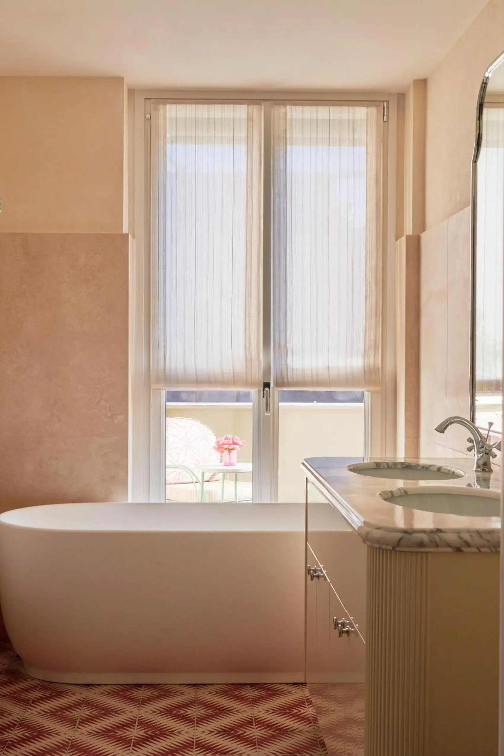 Deluxe Double or Twin Room with Balcony in Casa Monti Roma Deluxe Double or Twin Room with Balcony in Casa Monti Roma