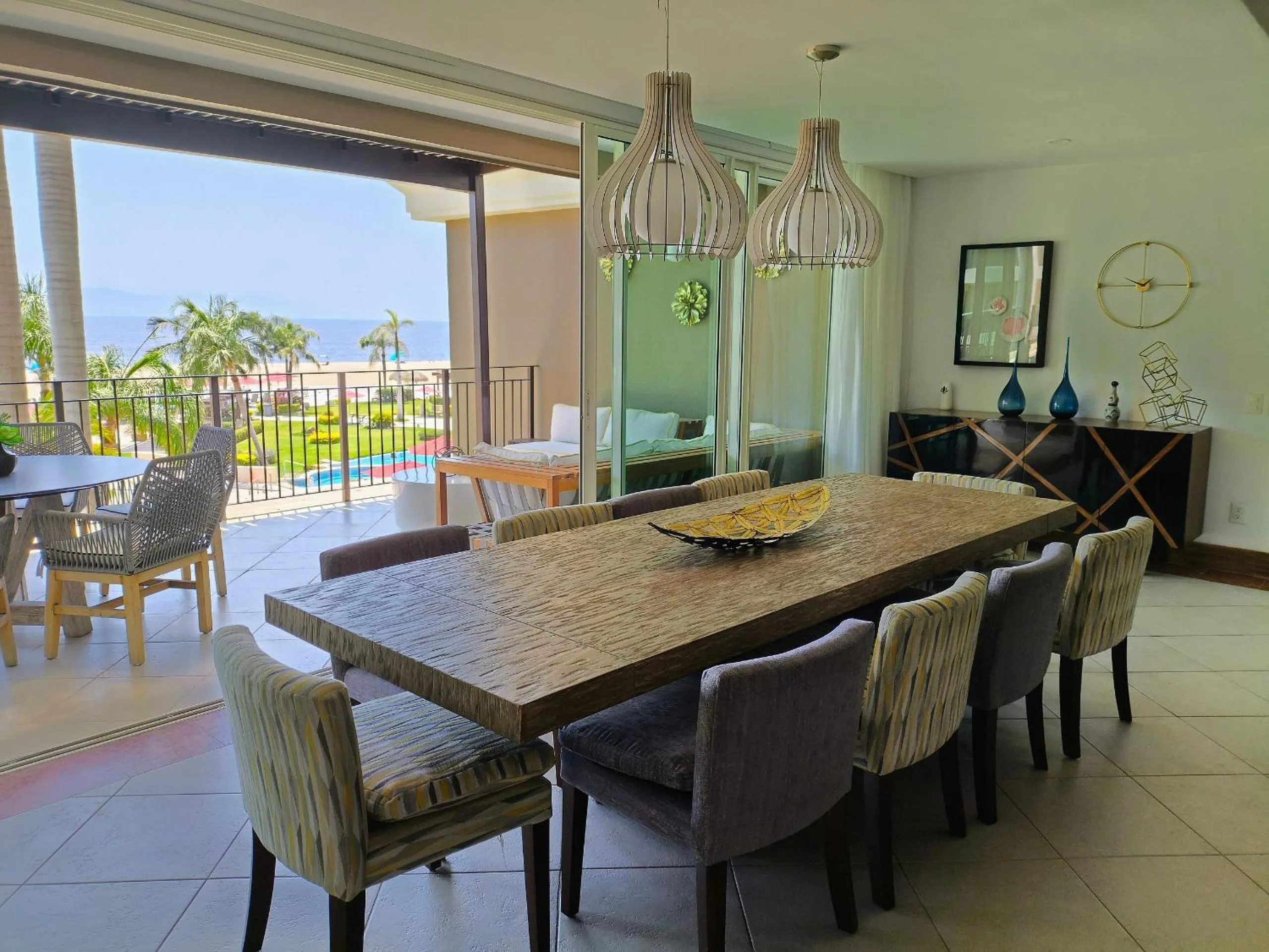 Dining area in Grand Venetian Comfort