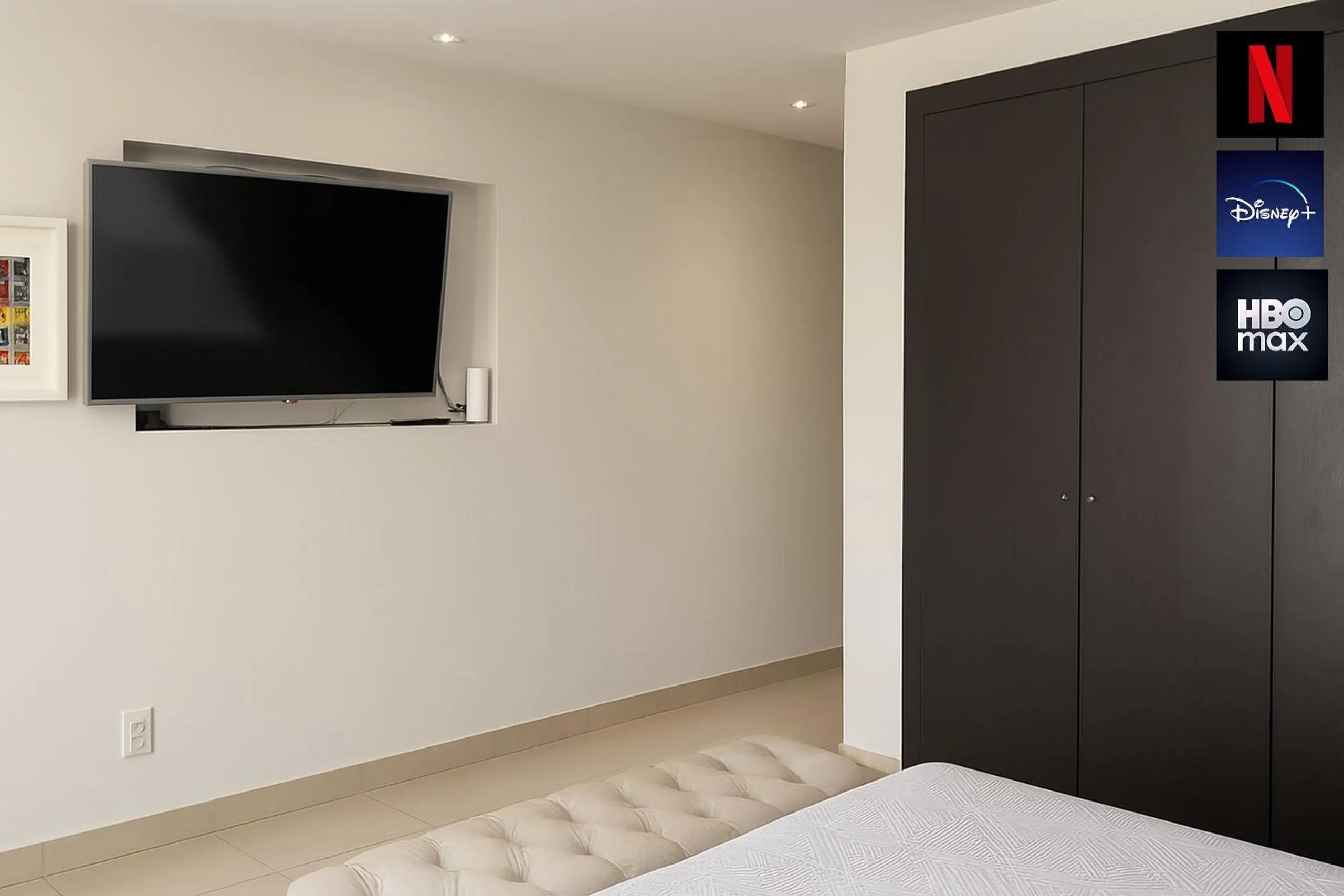 Bed in Grand Venetian Comfort