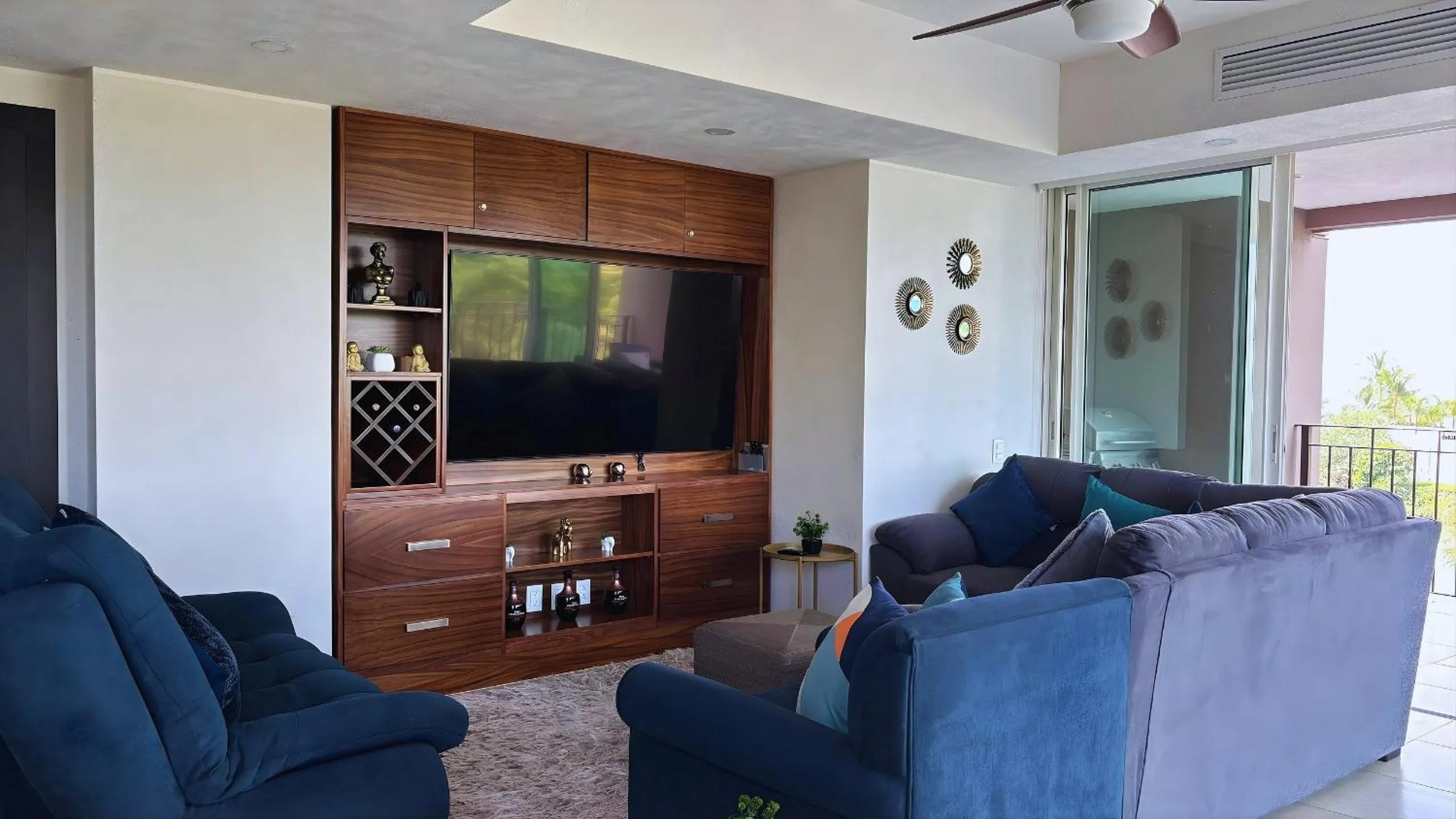 Grand Venetian Comfort