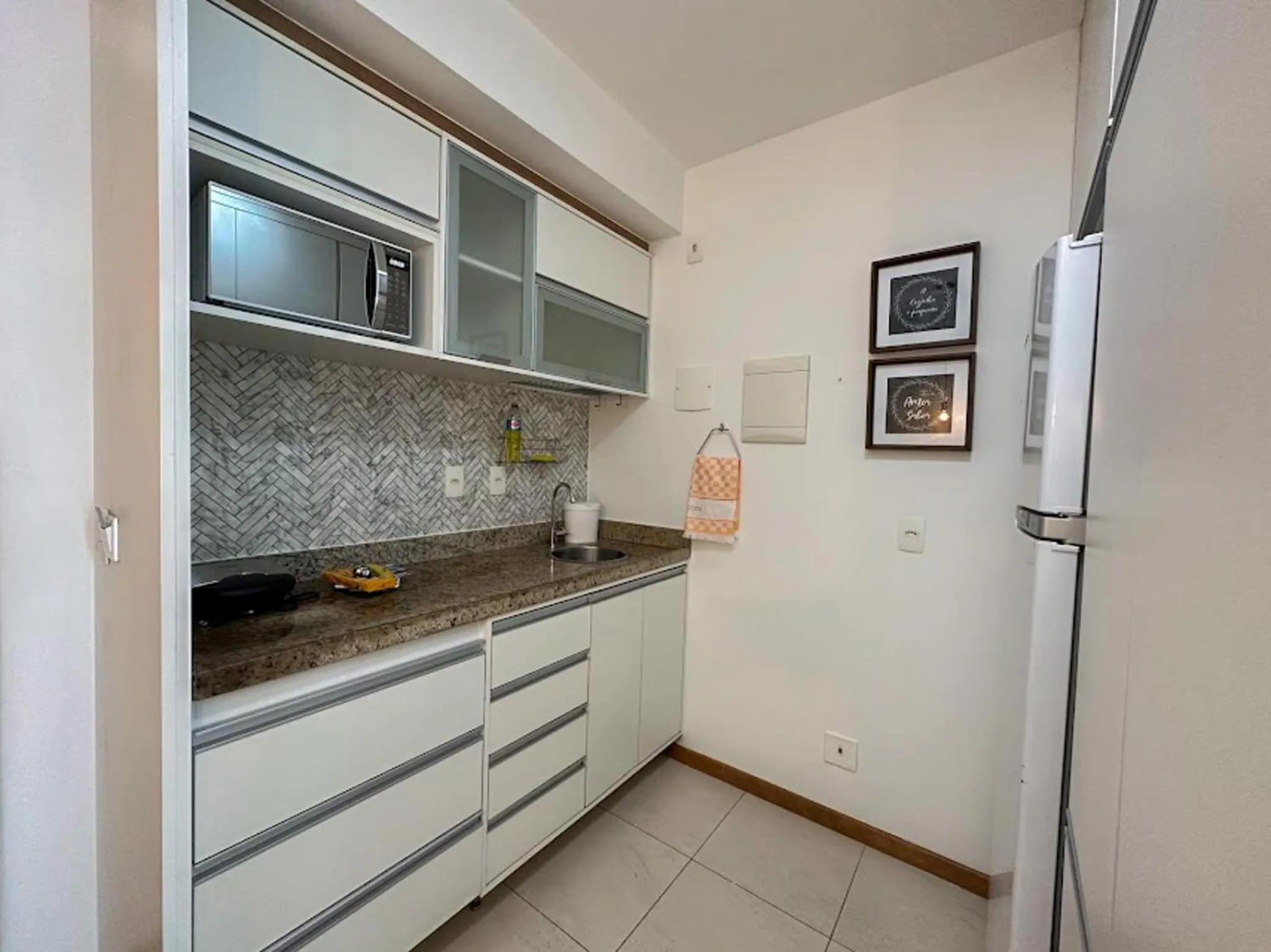 Kitchen or kitchenette in Flat Família Saint Moritz Brasília Hotel