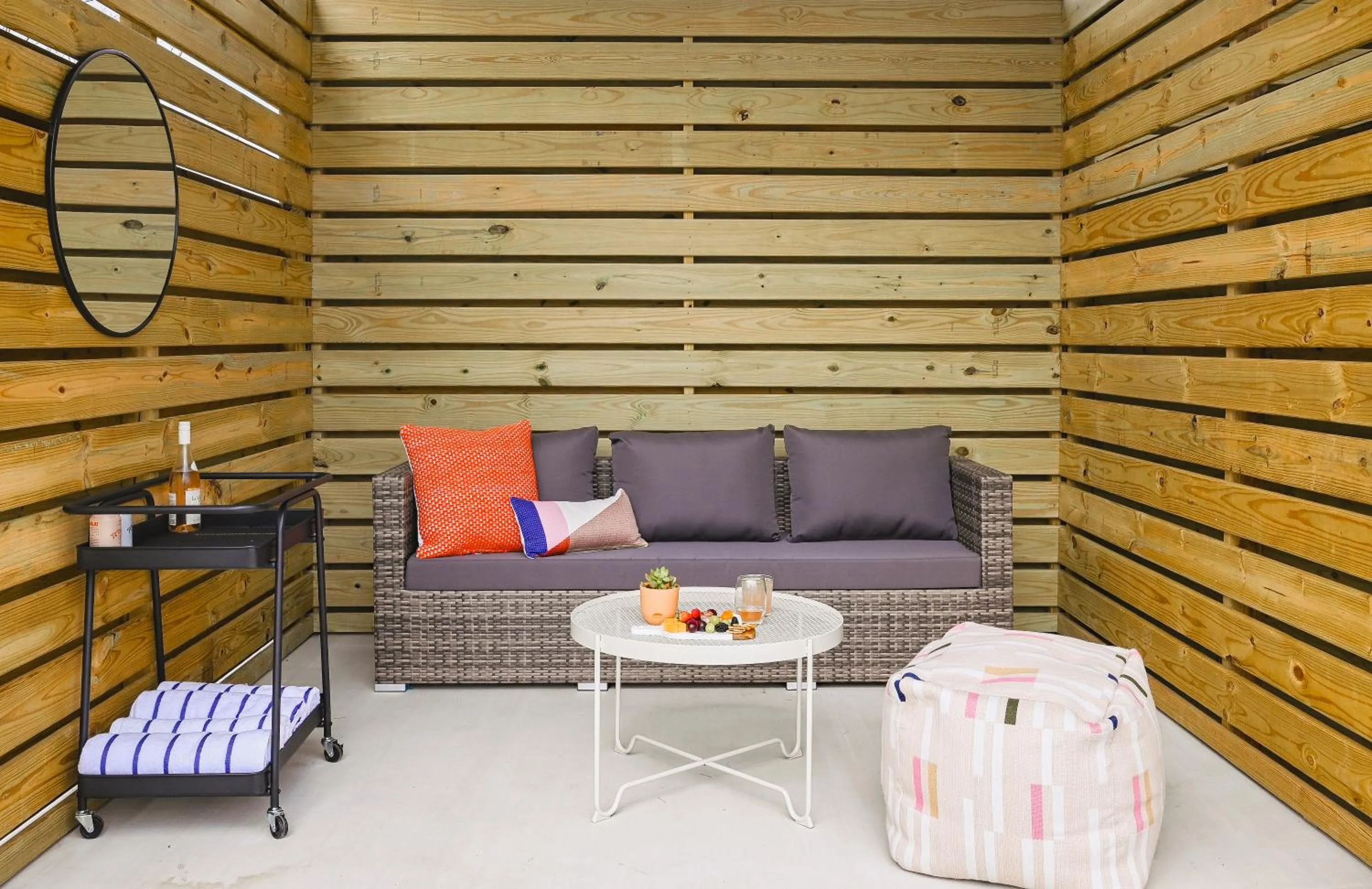 Seating area in Melrose River Club Resort