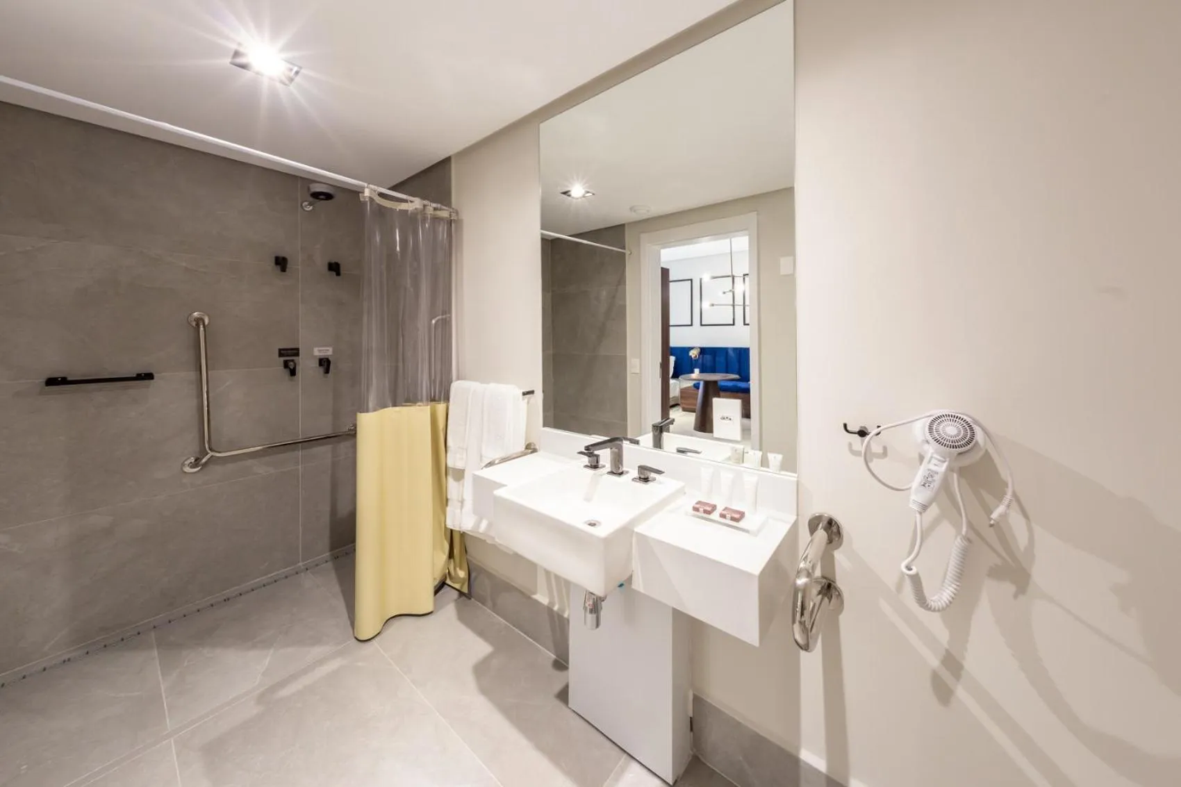 Shower in Charlie Ibirapuera - Perto da Bienal e Aeroporto CGH