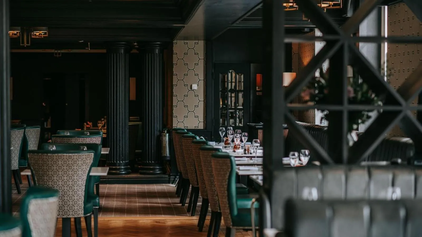 Restaurant/places to eat in Mottram Hall